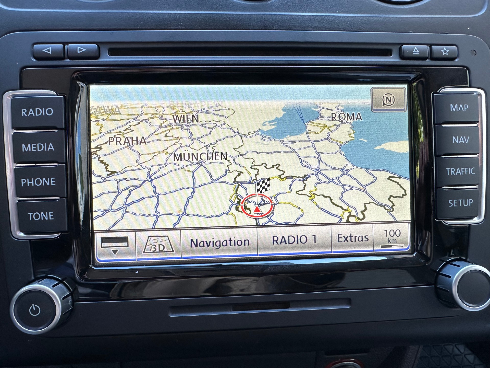 VW Caddy 1.6 TDI-image-12