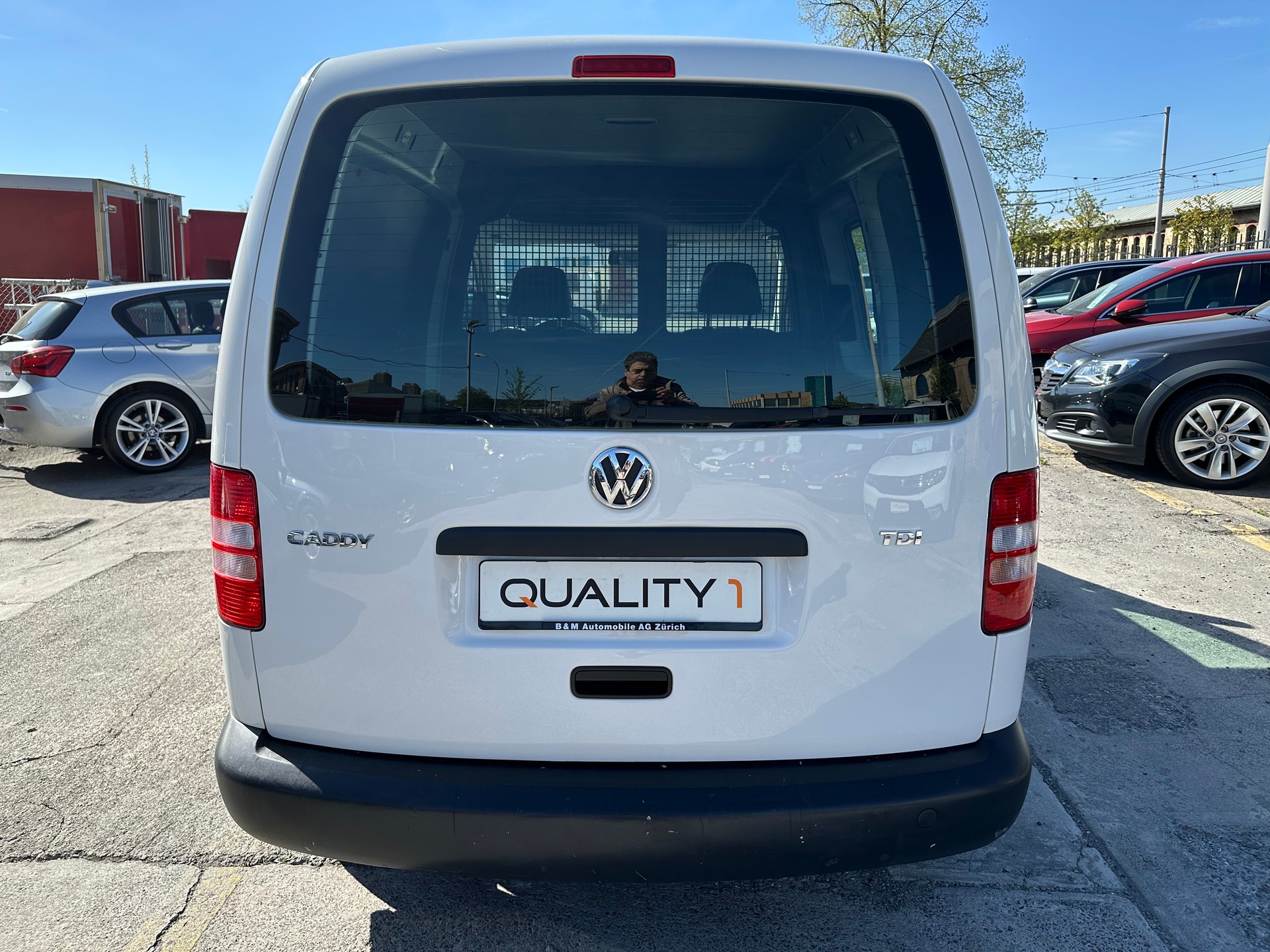 VW Caddy 1.6 TDI-image-7