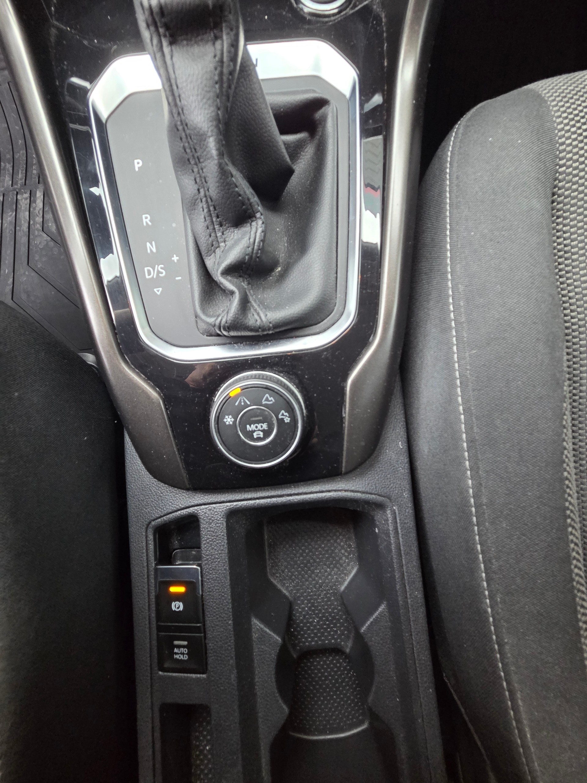 VW T-Roc 2.0 TSI Advance DSG 4Motion-image-14