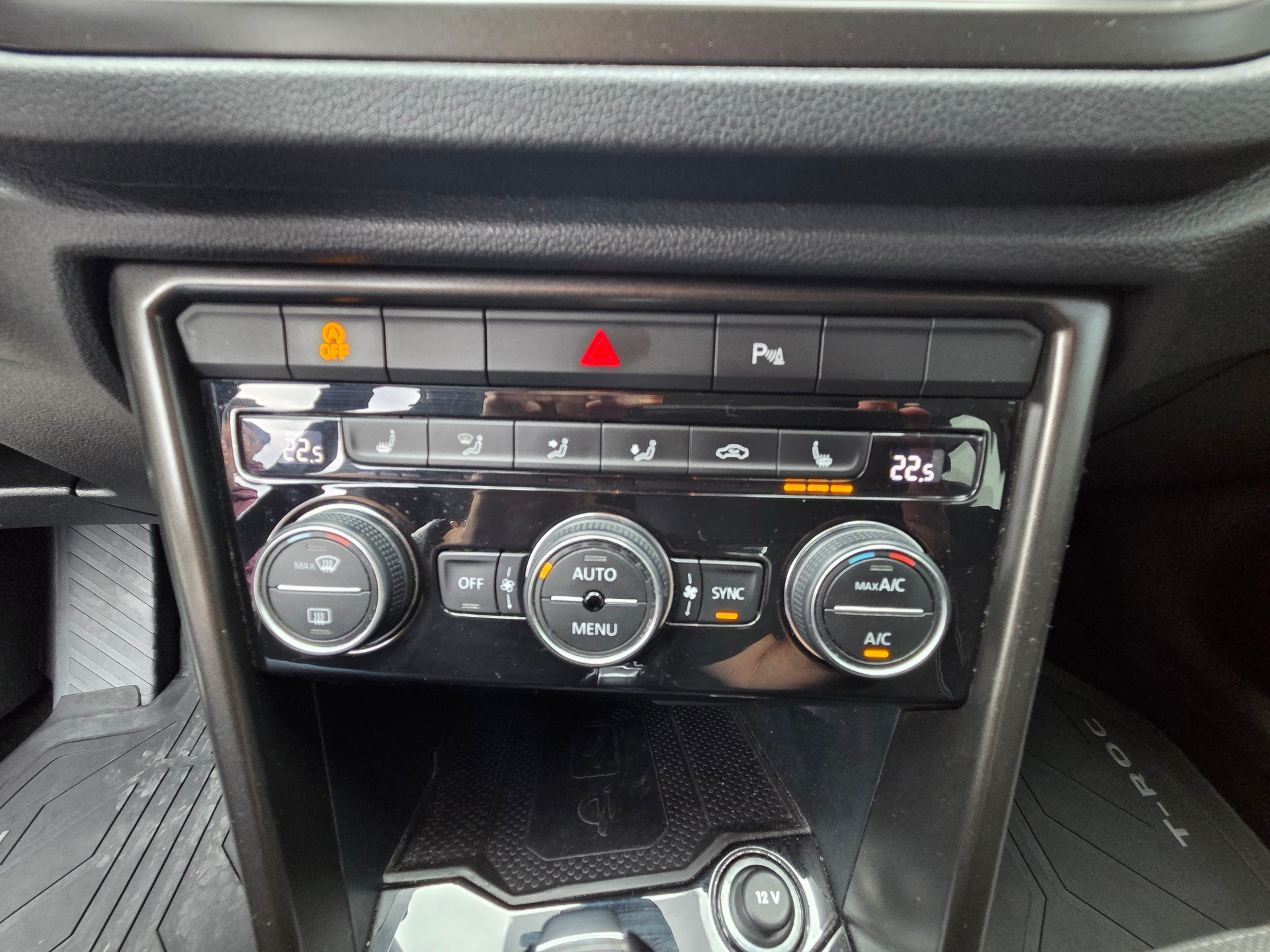 VW T-Roc 2.0 TSI Advance DSG 4Motion-image-13