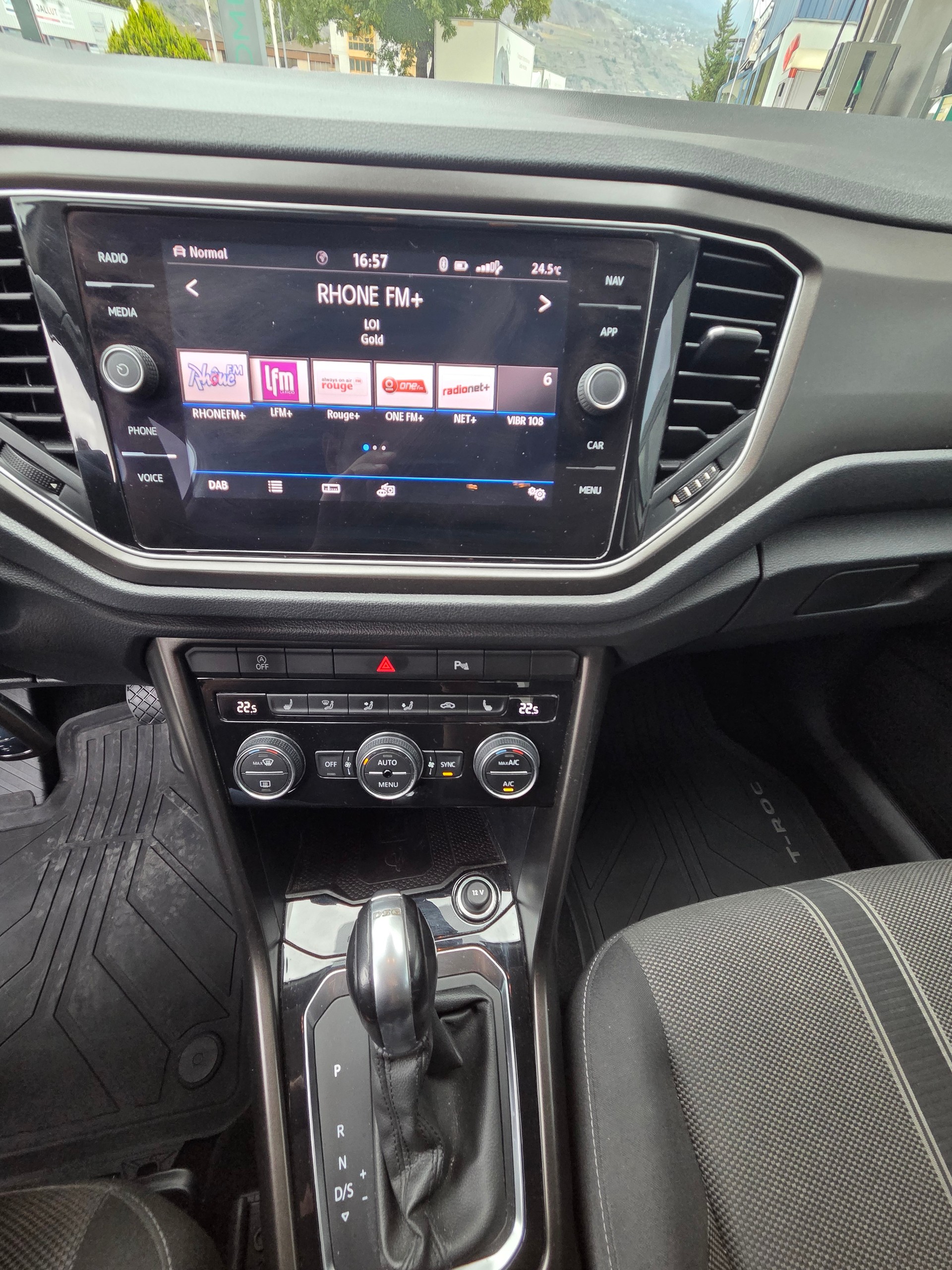 VW T-Roc 2.0 TSI Advance DSG 4Motion-image-10