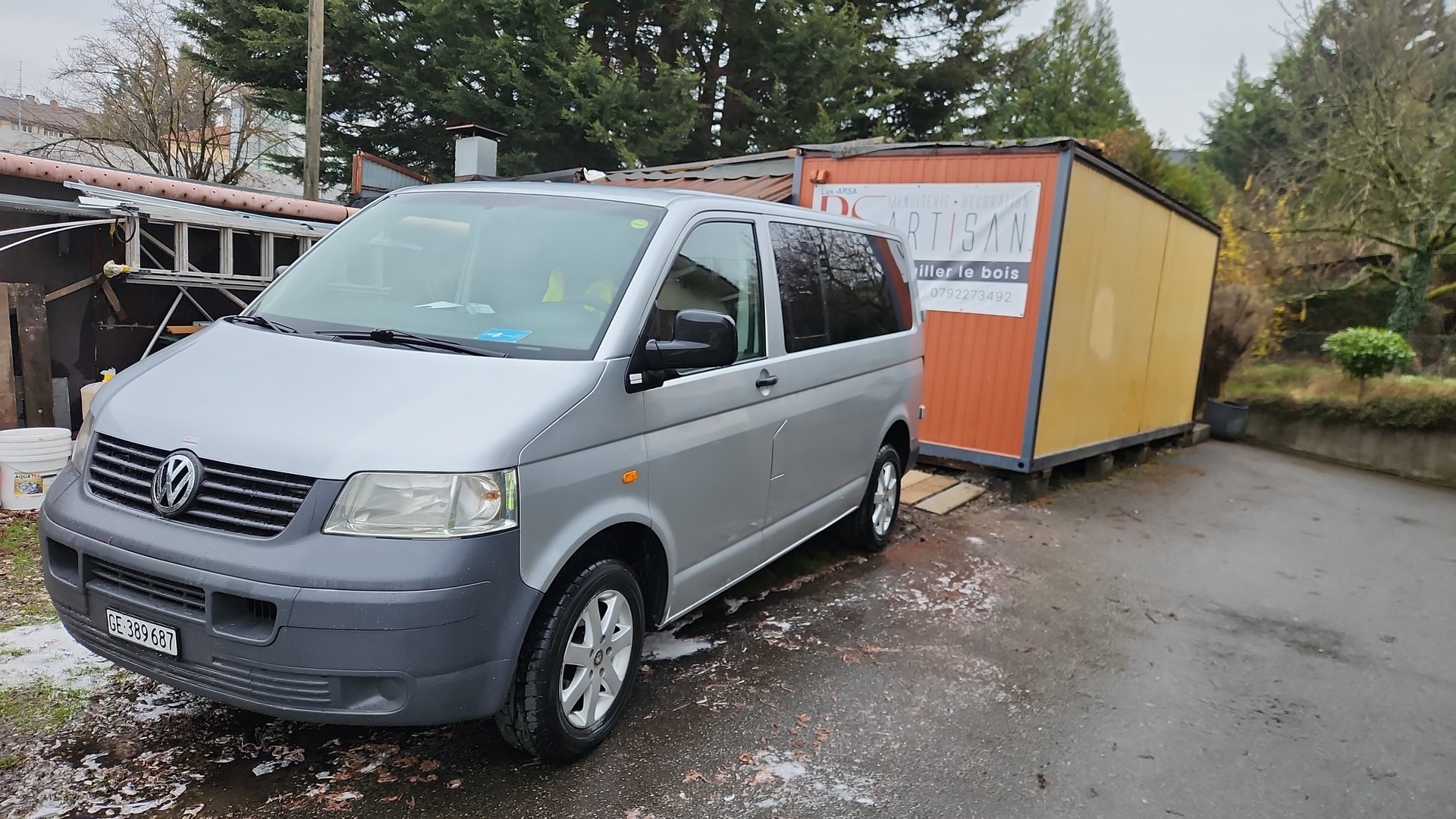VW T5 Transporter 1.9 TDI-image-0