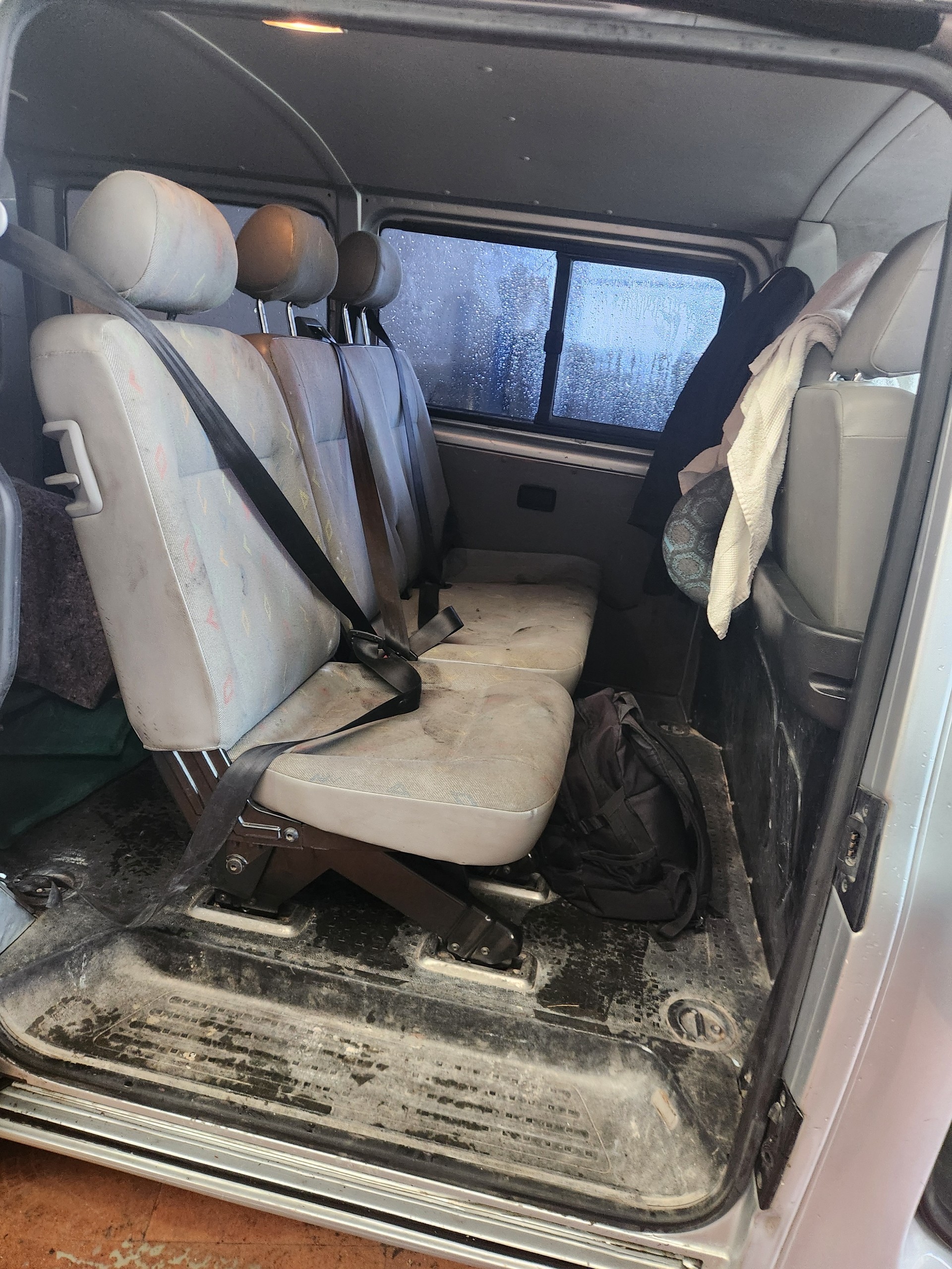 VW T5 Transporter 1.9 TDI-image-5