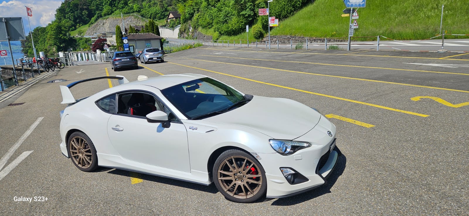Car photo