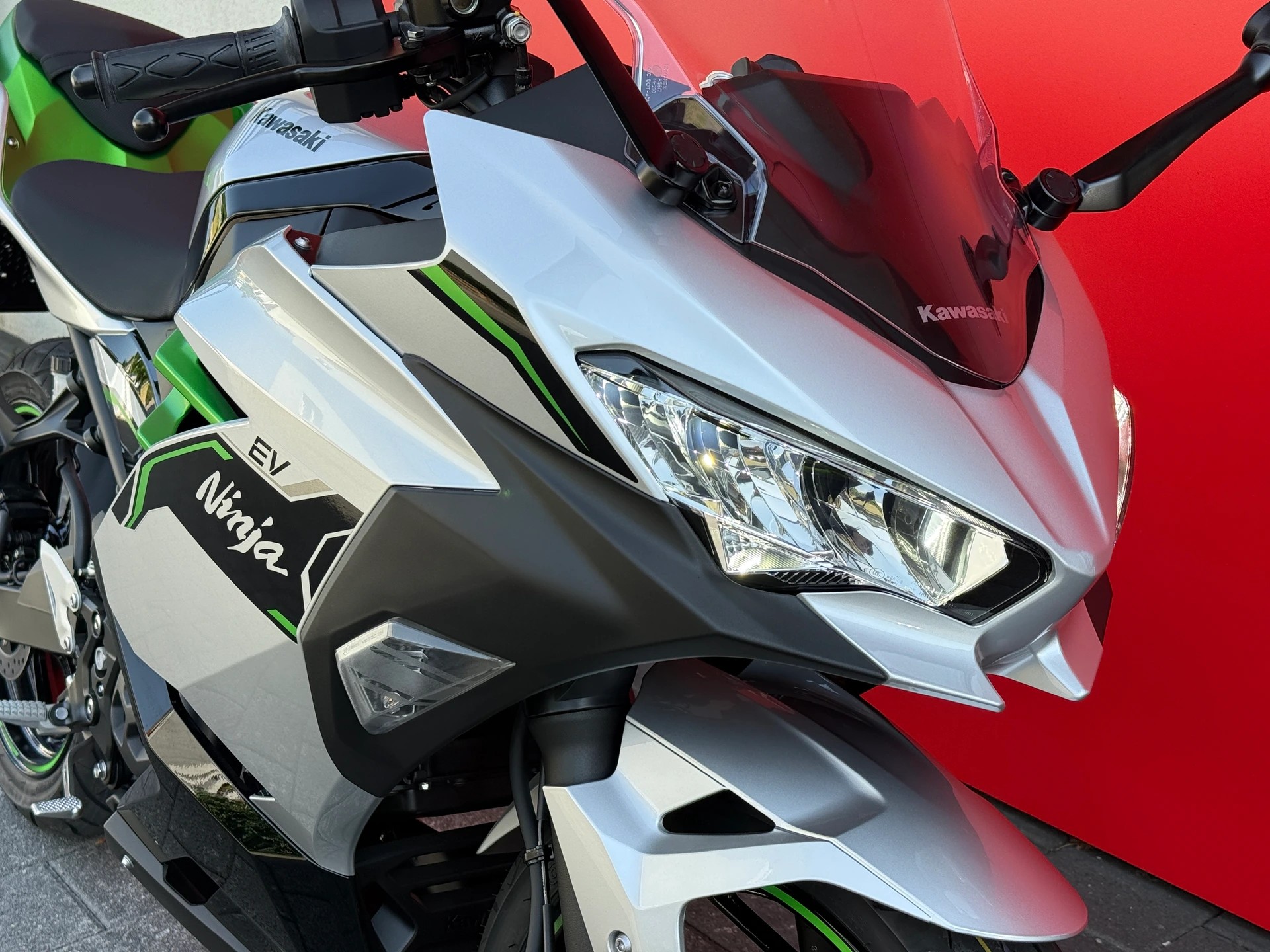 KAWASAKI Ninja E-1-image-13