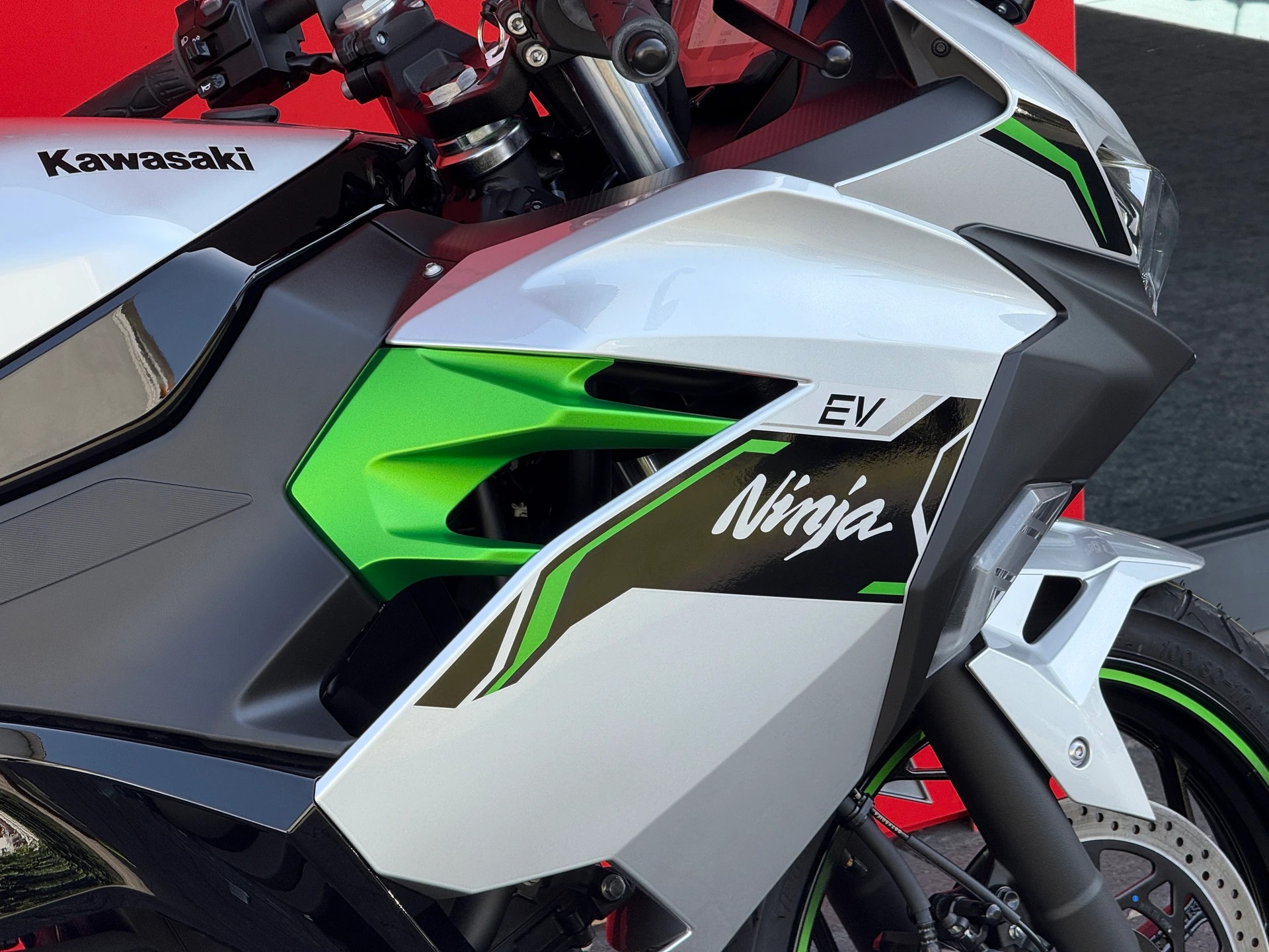 KAWASAKI Ninja E-1-image-8