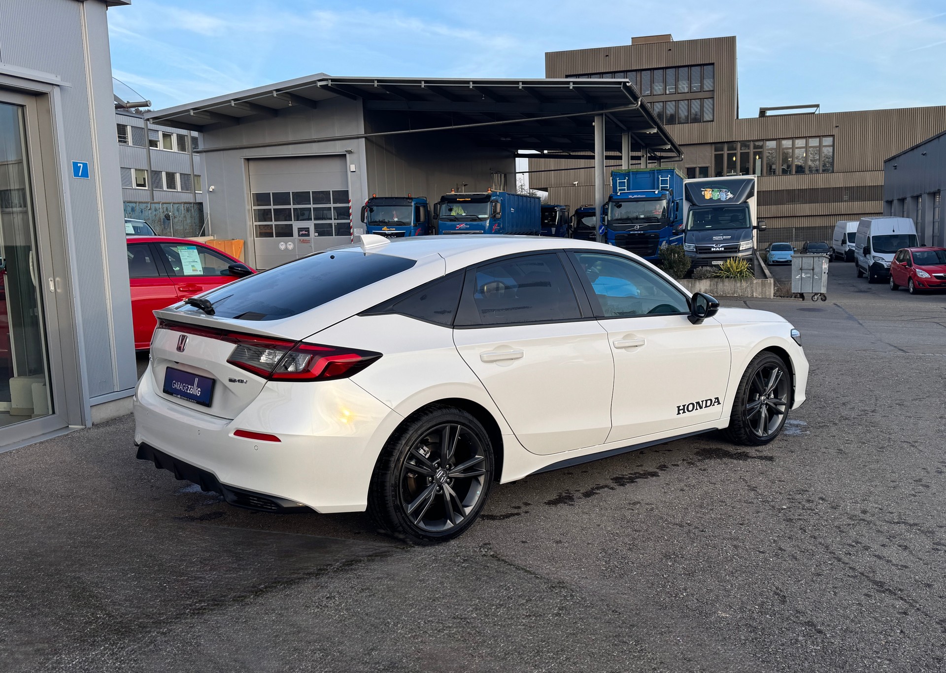 HONDA Civic 2.0 i-MMD Sport 1.9% Leasing Aktion-image-4