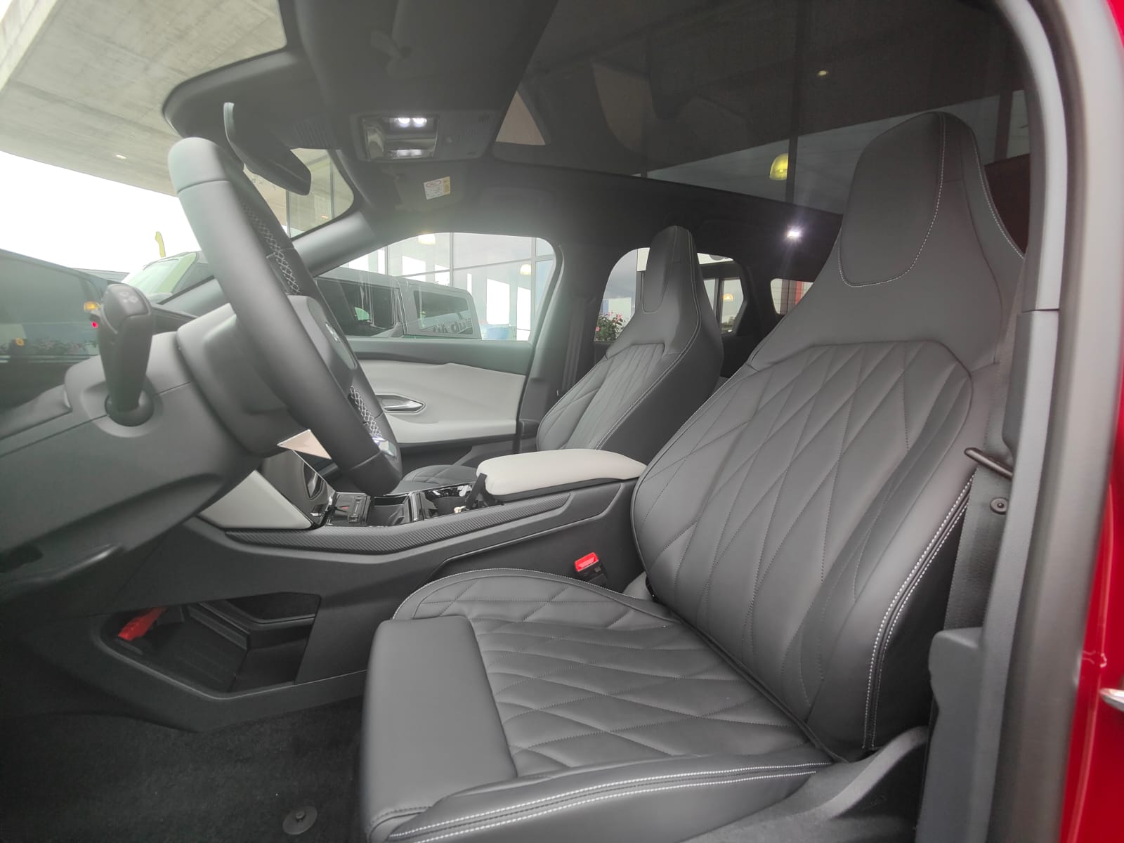 FORD Explorer Elektro 79kWh Dual Ext. Range Premium AWD-image-7