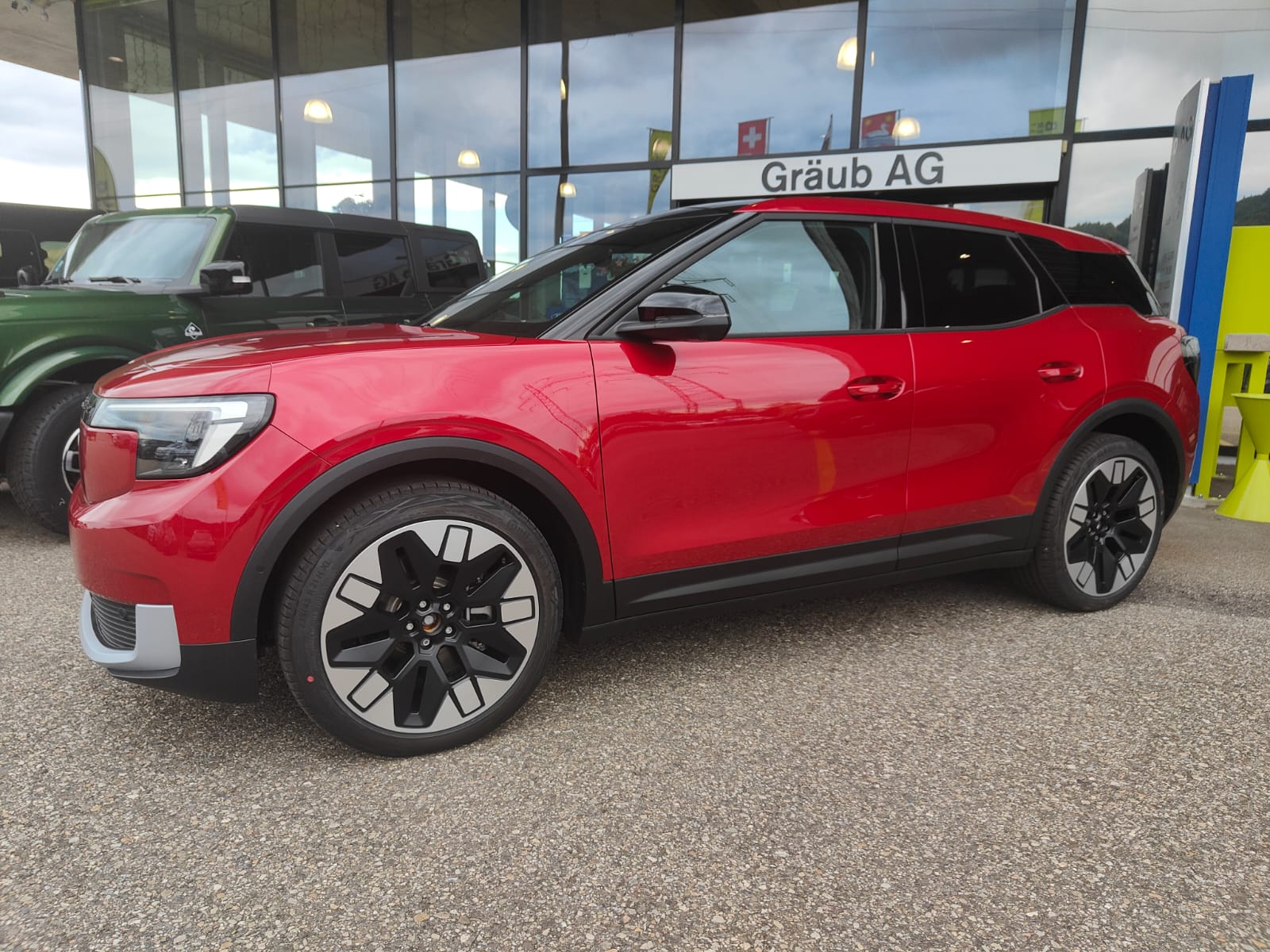FORD Explorer Elektro 79kWh Dual Ext. Range Premium AWD-image-3