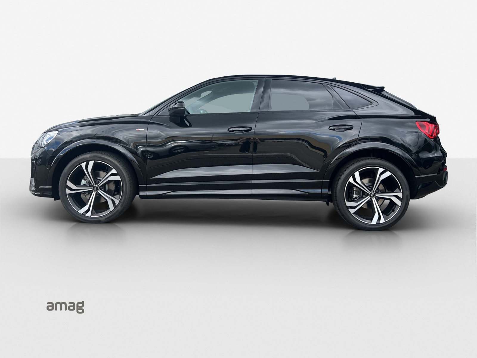 AUDI Q3 Sportback 35 TFSI S line Attraction S-tronic-image-1