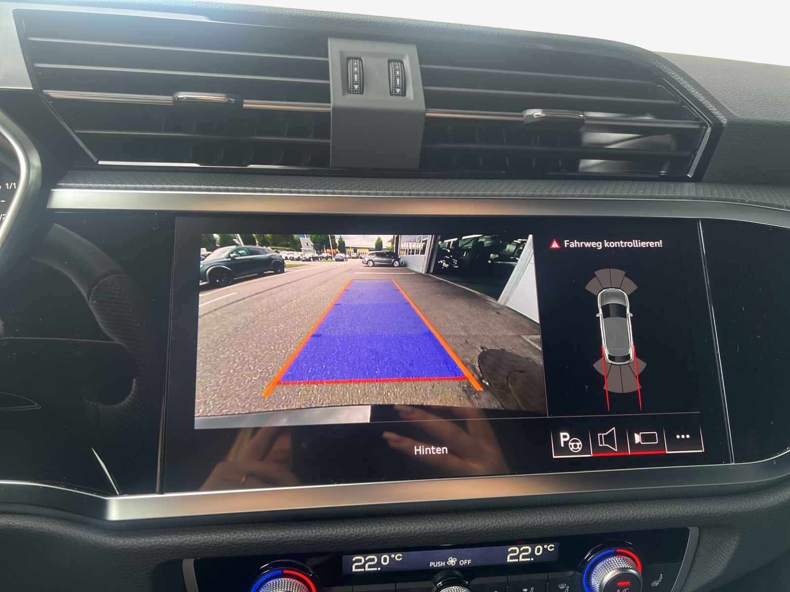 AUDI Q3 Sportback 35 TFSI S line Attraction S-tronic-image-15