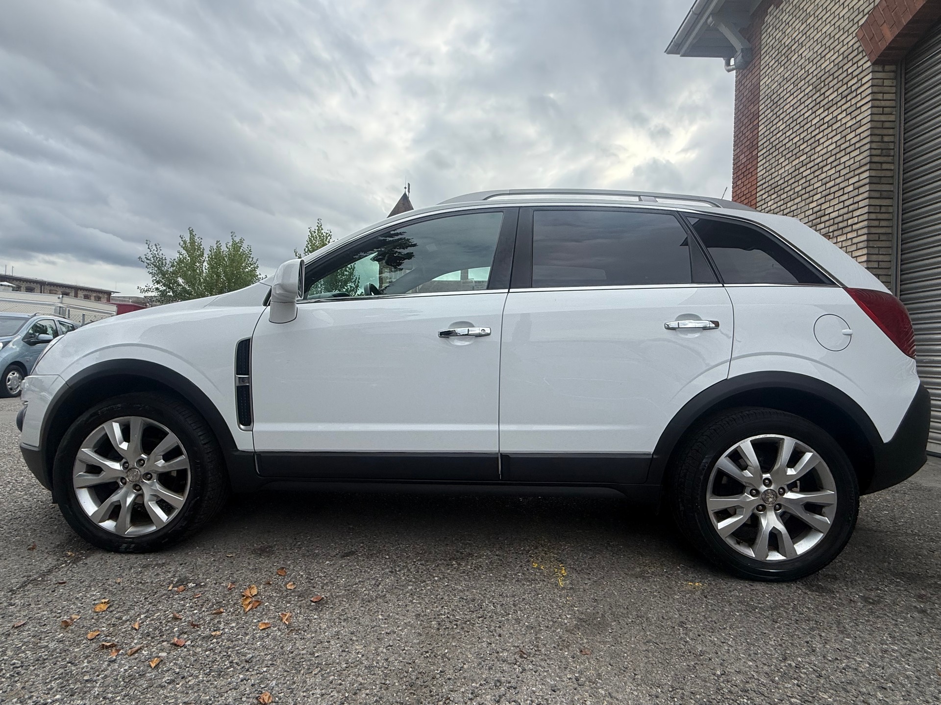 OPEL Antara 2.2 CDTi Cosmo 4WD Automatic-image-4