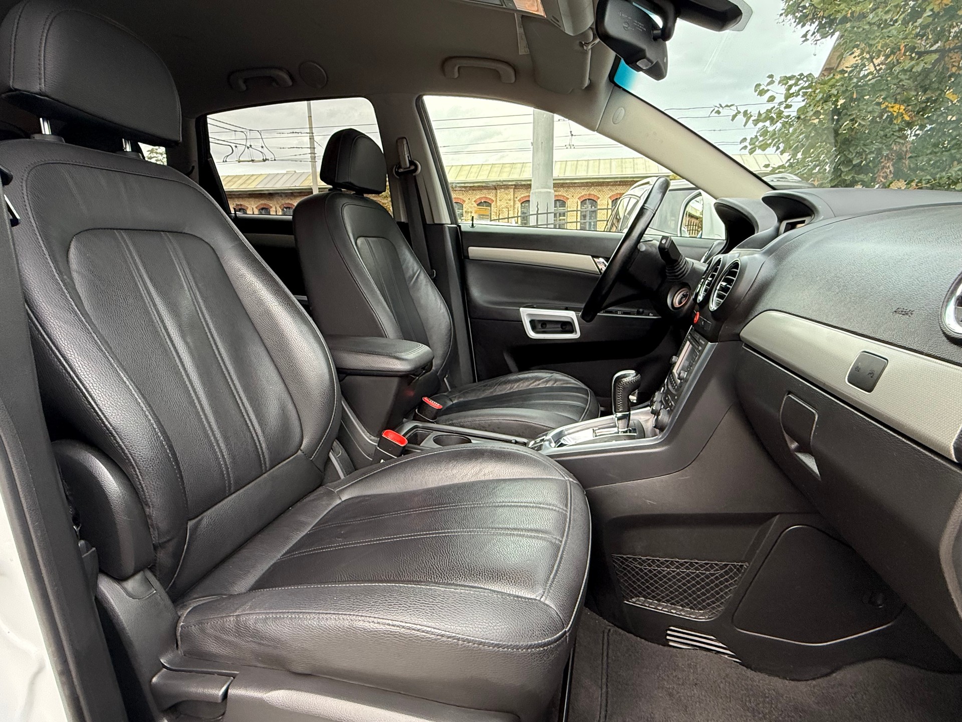OPEL Antara 2.2 CDTi Cosmo 4WD Automatic-image-12
