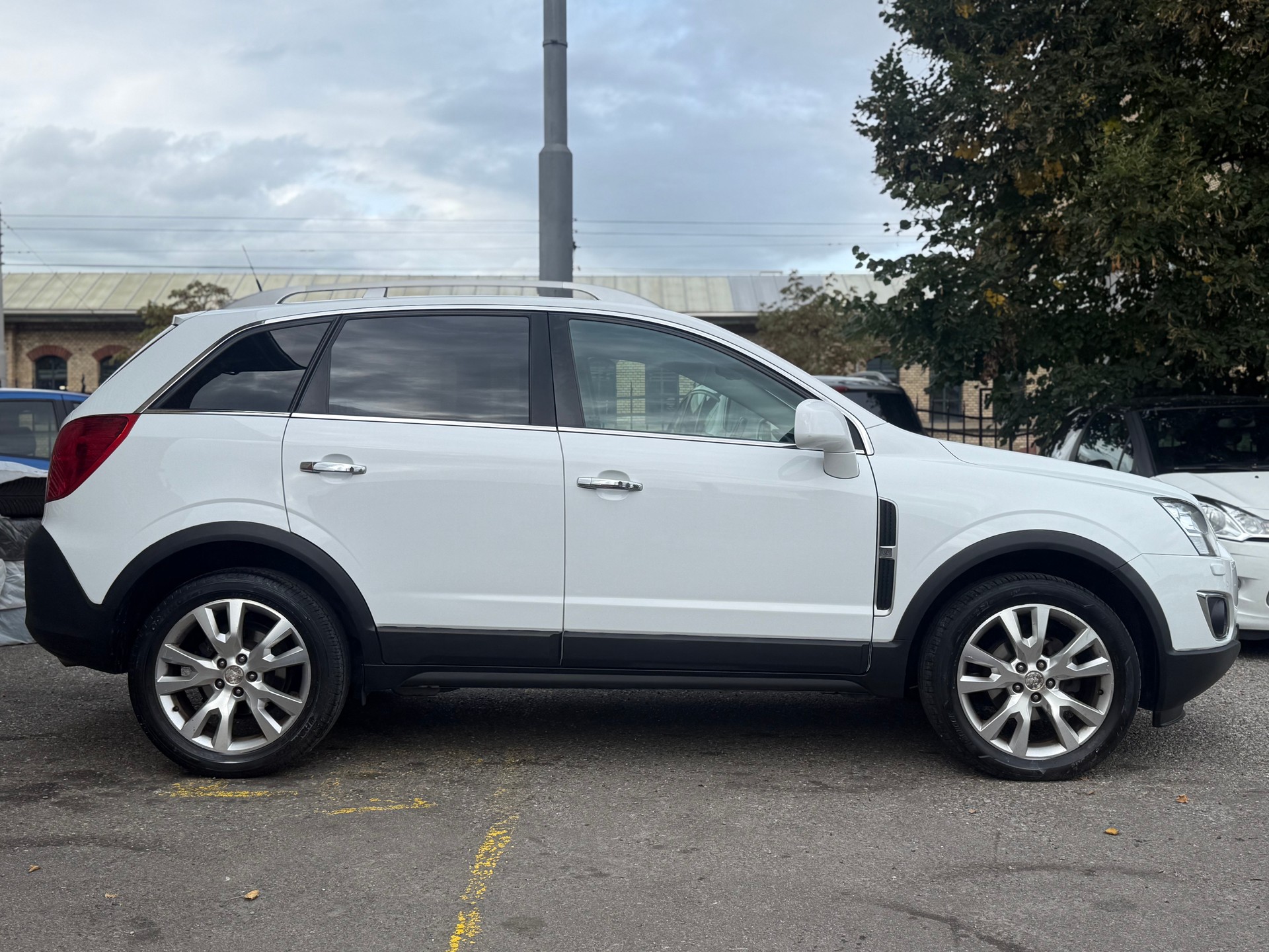 OPEL Antara 2.2 CDTi Cosmo 4WD Automatic-image-3
