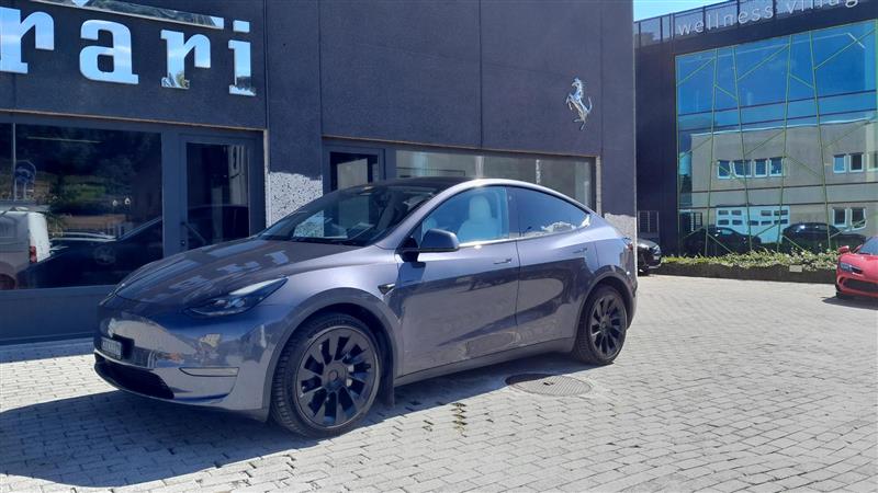 TESLA Model Y Long Range-image-2