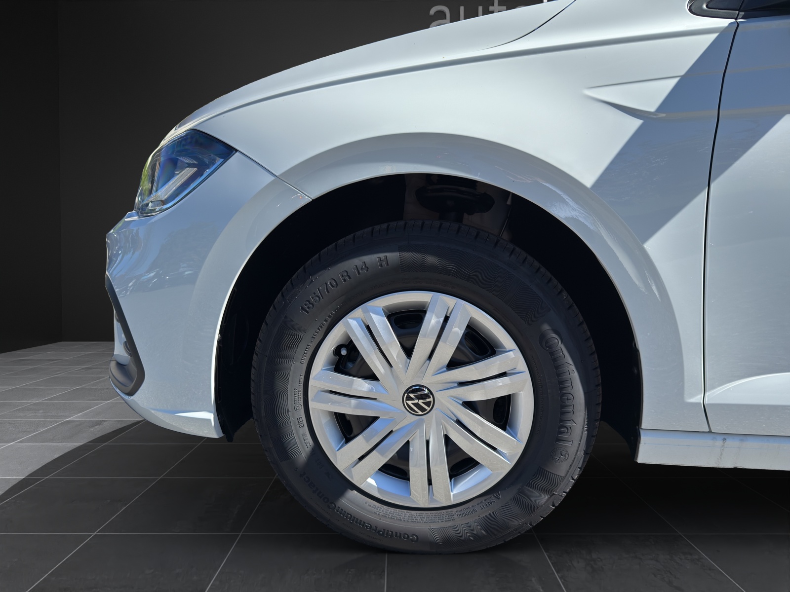 VW Polo 1.0 TSI Basis-image-13