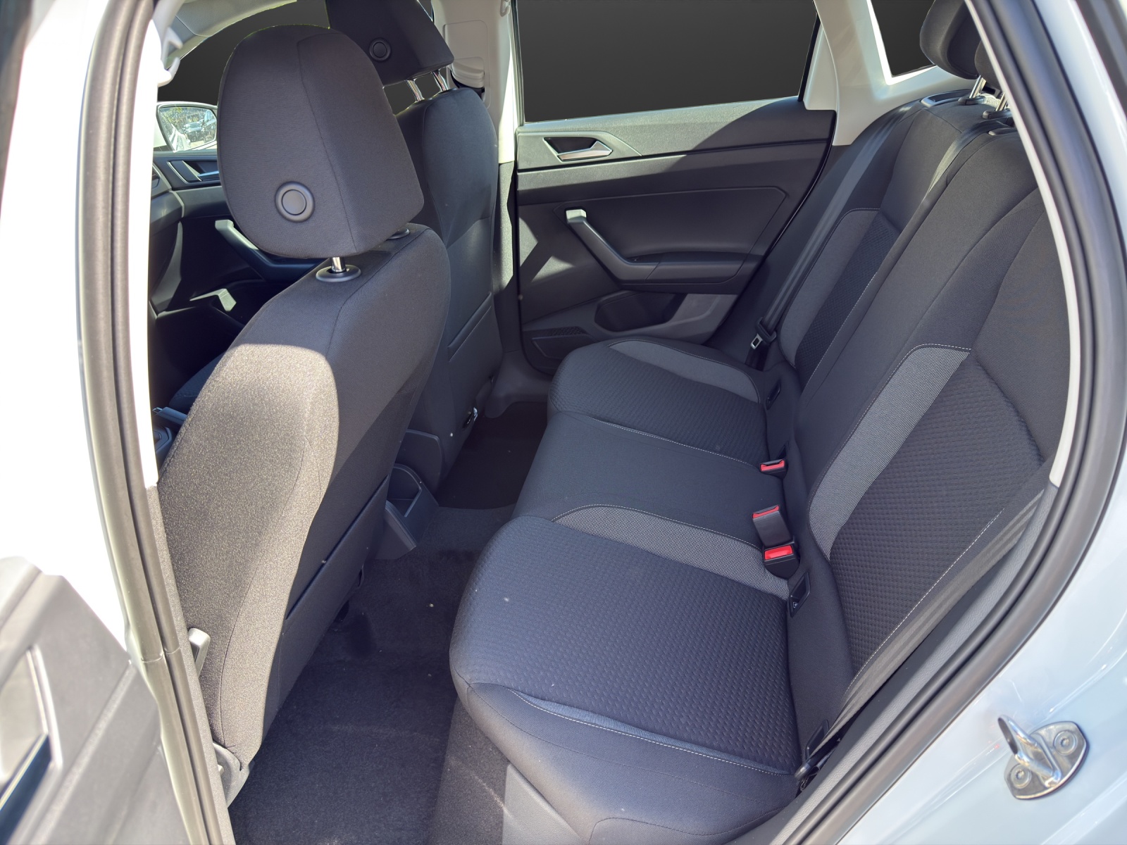 VW Polo 1.0 TSI Basis-image-8