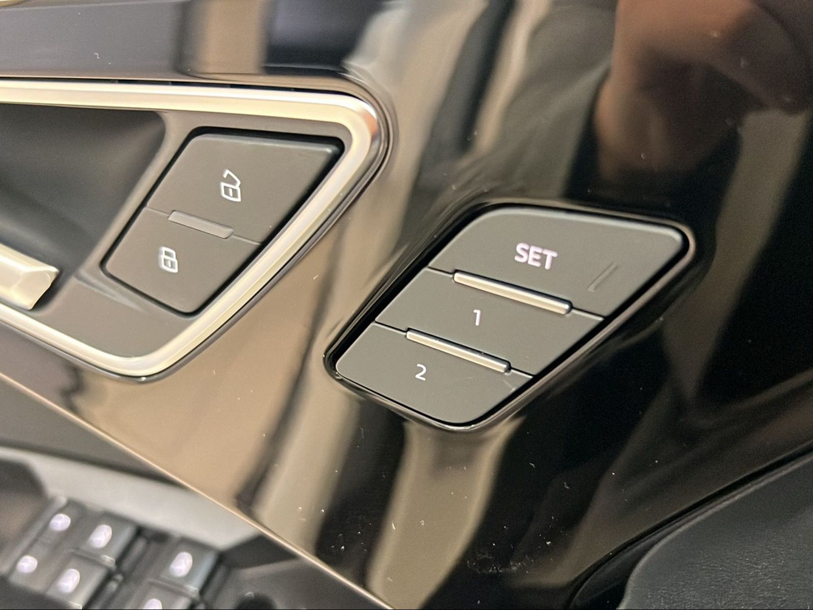 AUDI Q4 Sportback e-tron 50 quattro-image-10
