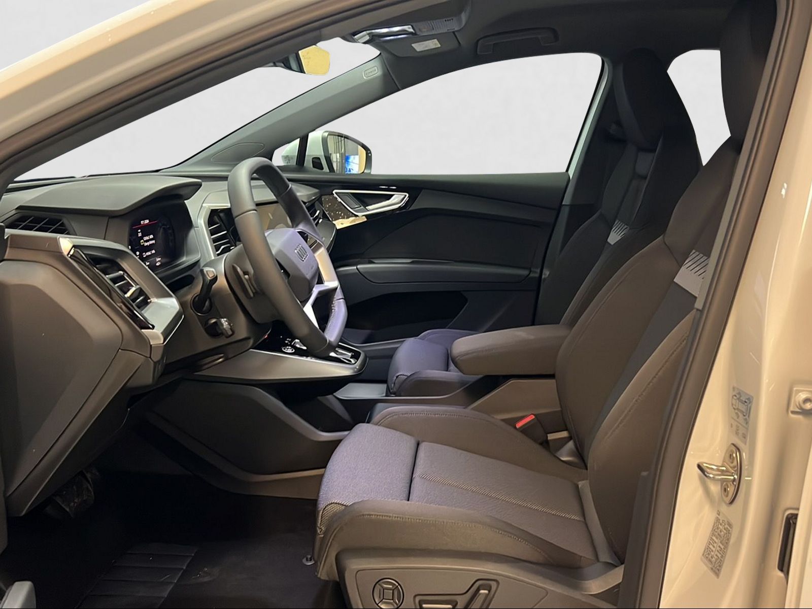 AUDI Q4 Sportback e-tron 50 quattro-image-4