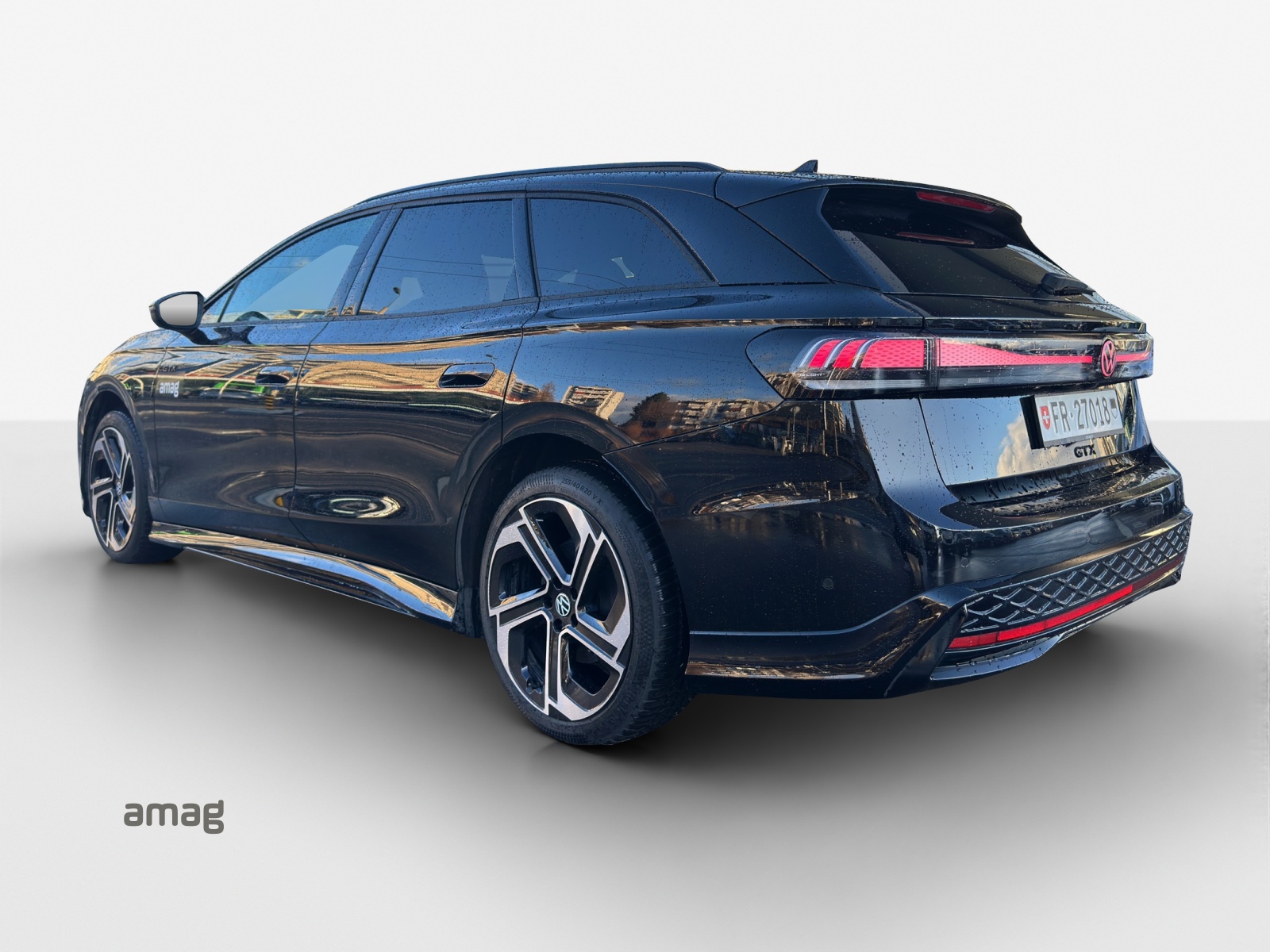 VW ID.7 Tourer GTX 86 kWh GTX 4 Motion-image-2