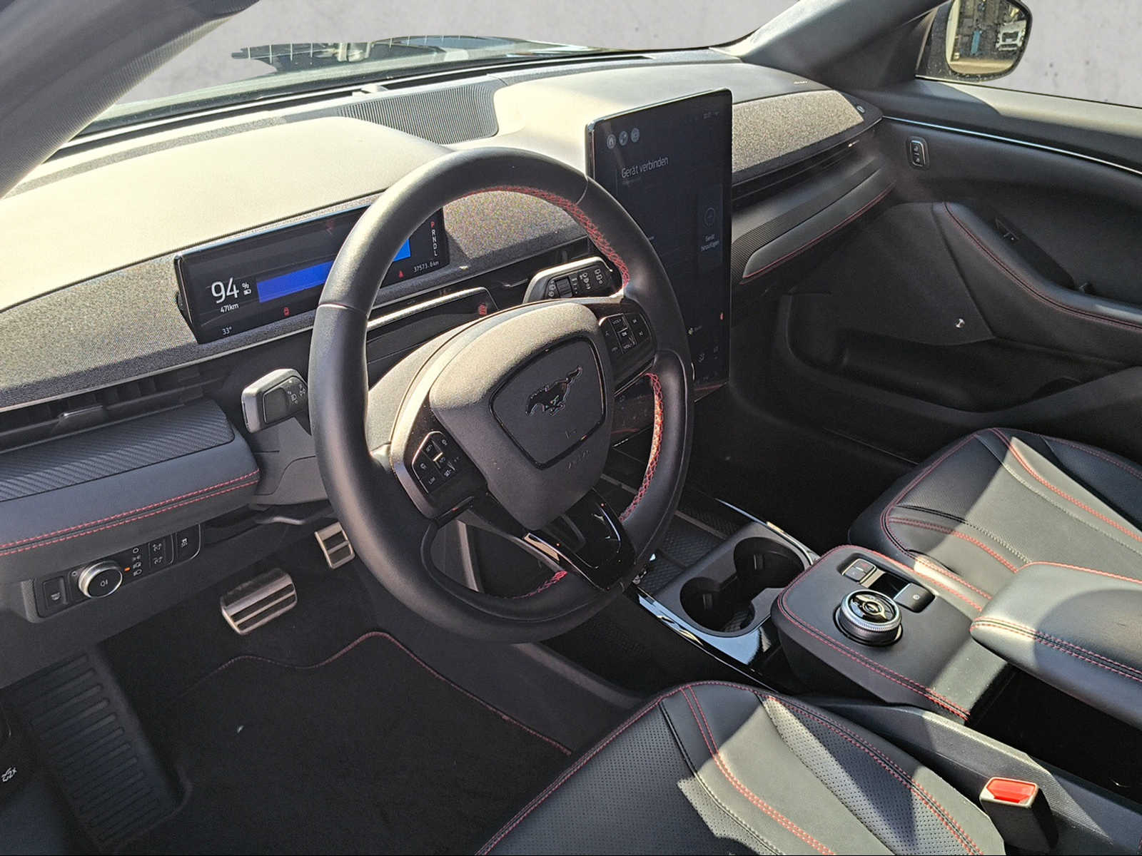 FORD Mustang Mach-E Extended AWD-image-11
