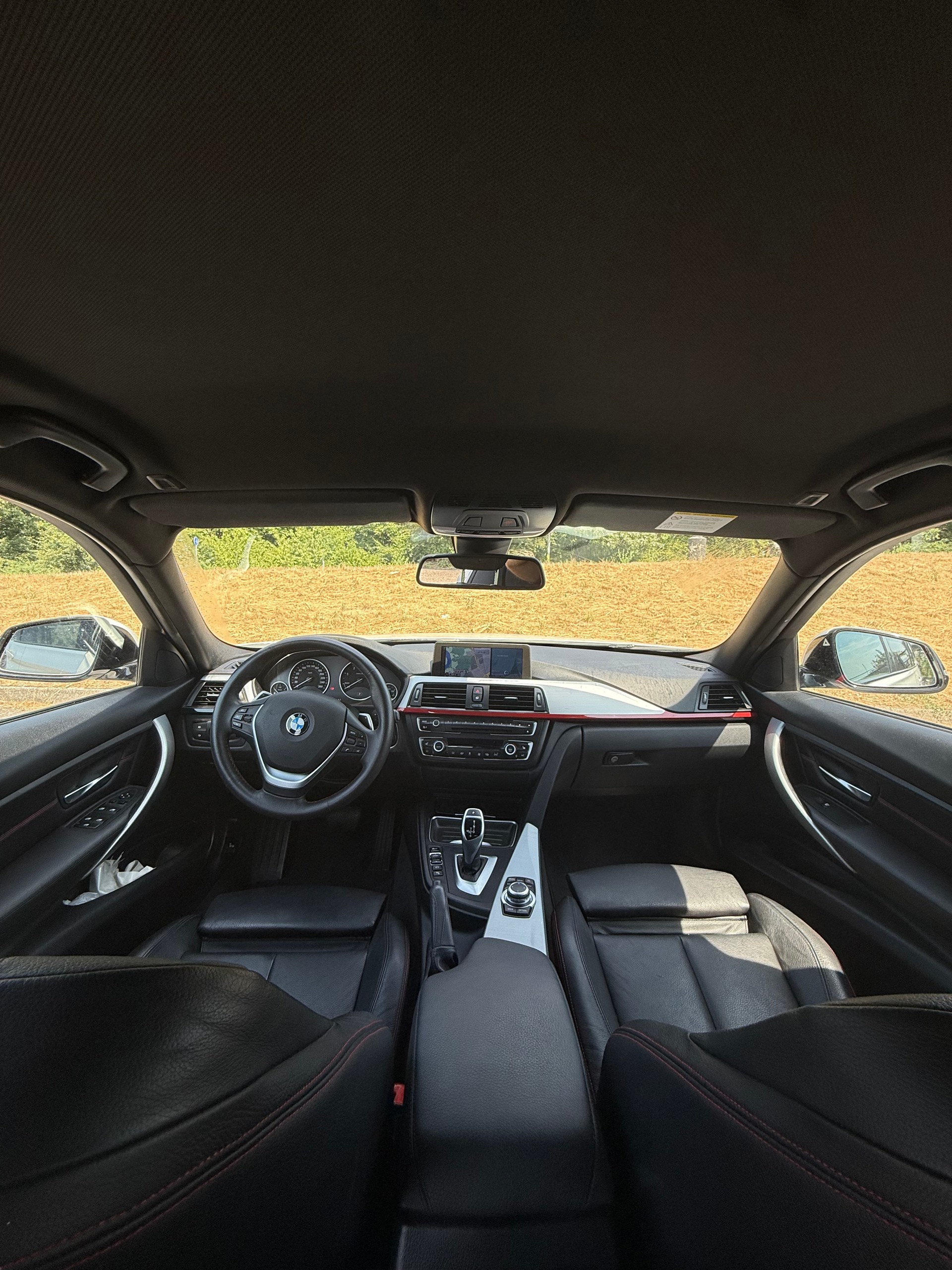 BMW 330d XDrive Touring Sport Line Steptronic-image-10