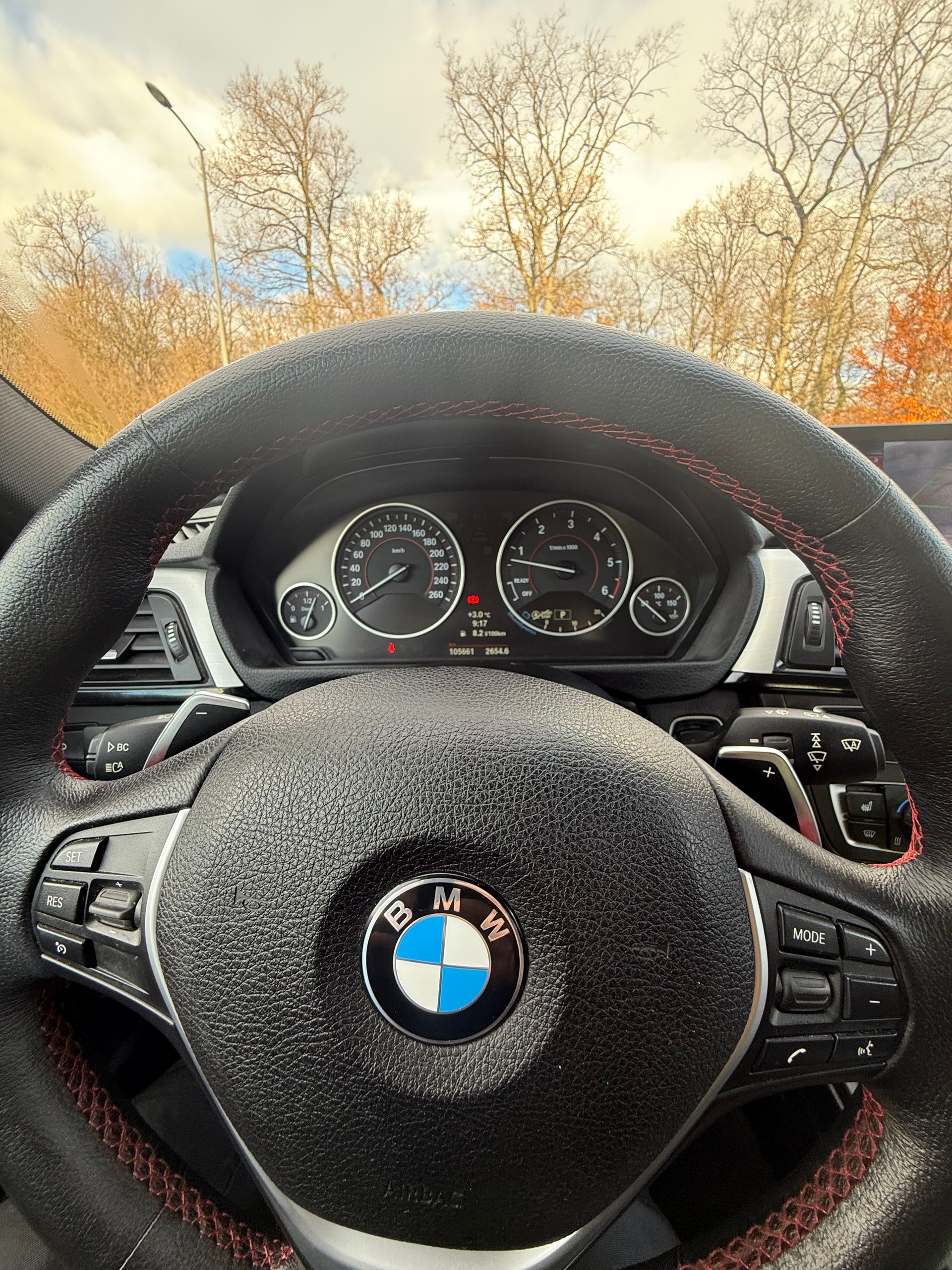 BMW 330d XDrive Touring Sport Line Steptronic-image-14