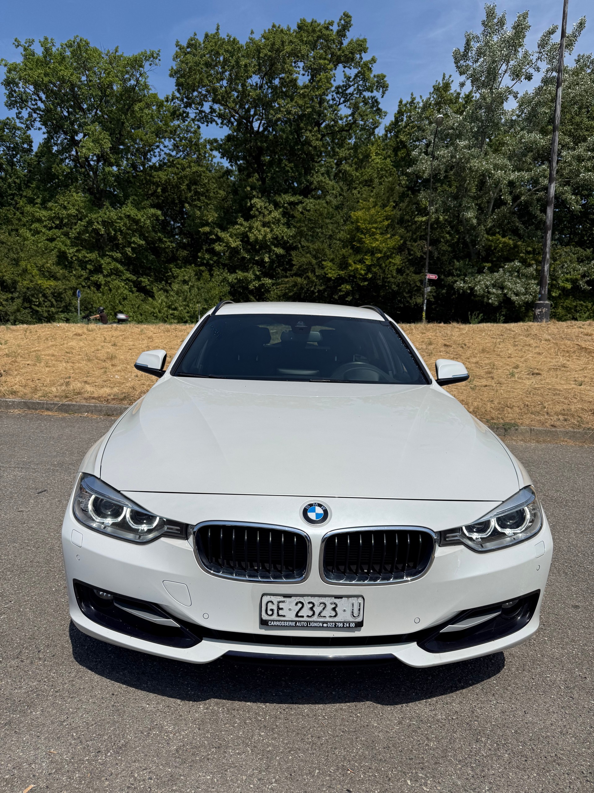 BMW 330d XDrive Touring Sport Line Steptronic-image-1