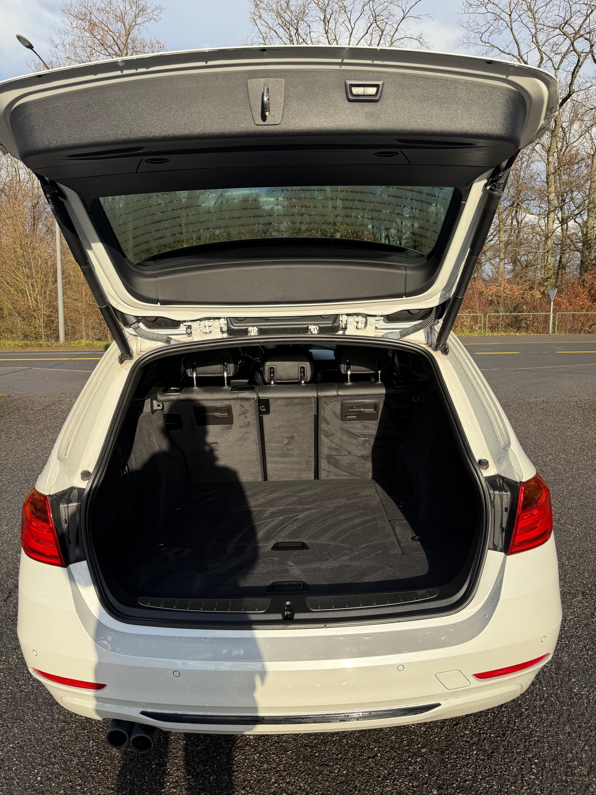 BMW 330d XDrive Touring Sport Line Steptronic-image-6