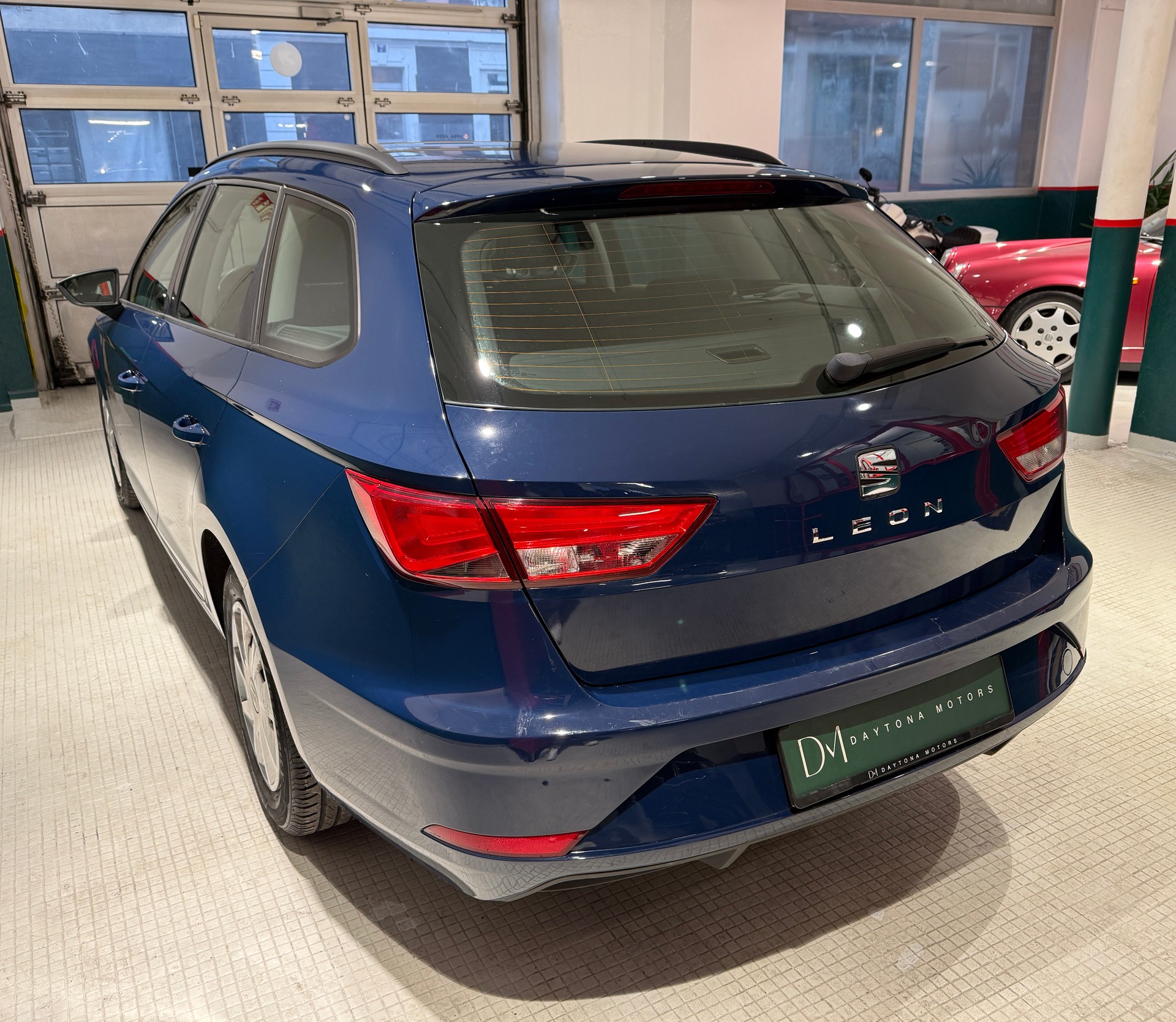 SEAT Leon ST 1.2 TSI Entry-image-3