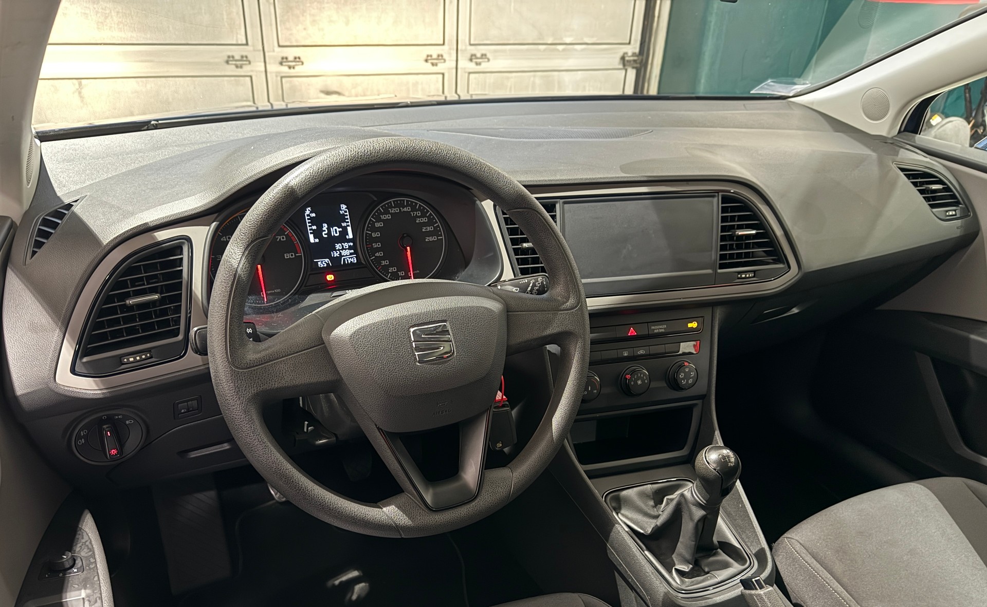 SEAT Leon ST 1.2 TSI Entry-image-4