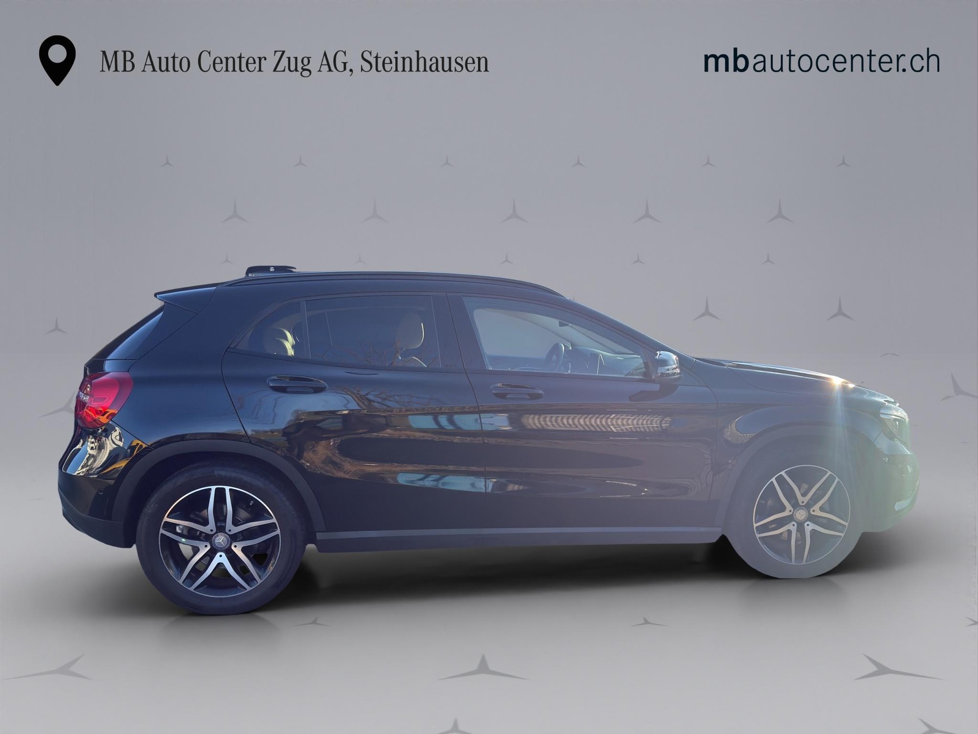 MERCEDES-BENZ GLA 200 Urban-image-5