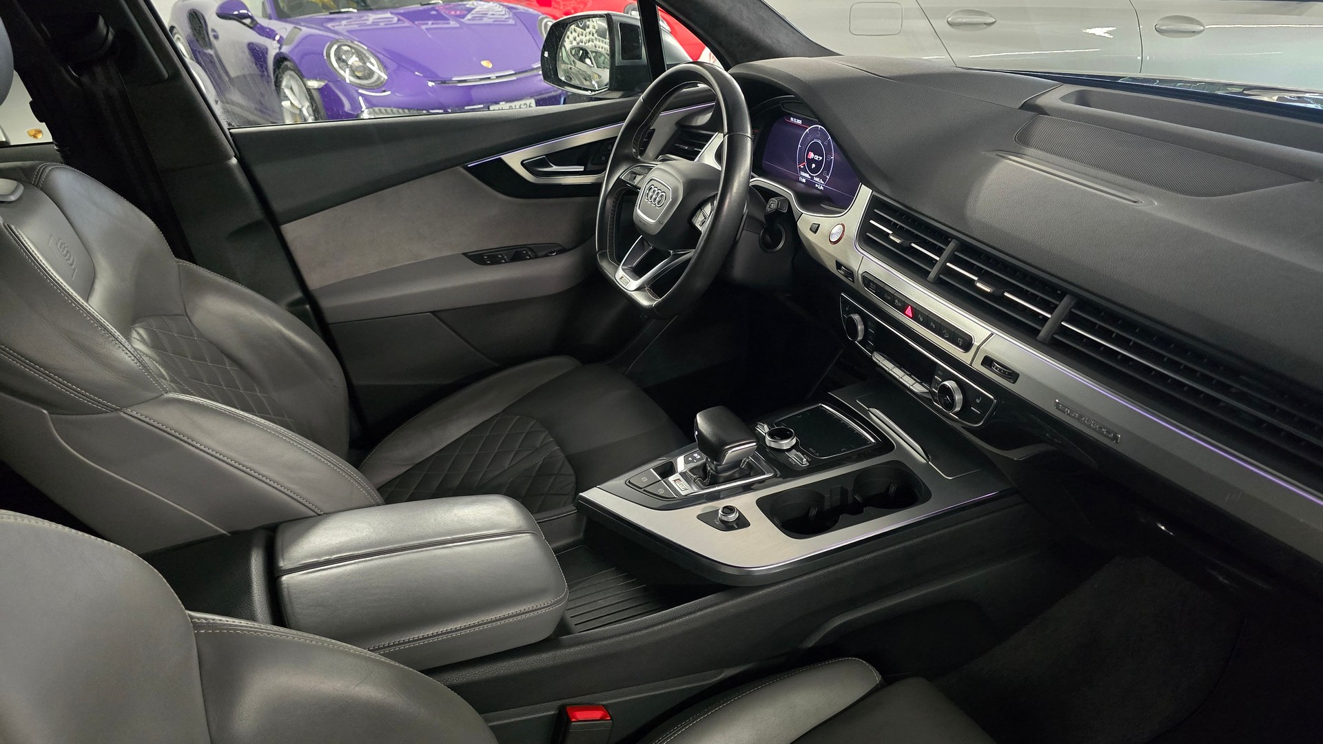 AUDI SQ7 4.0 TDI quattro tiptronic-image-15