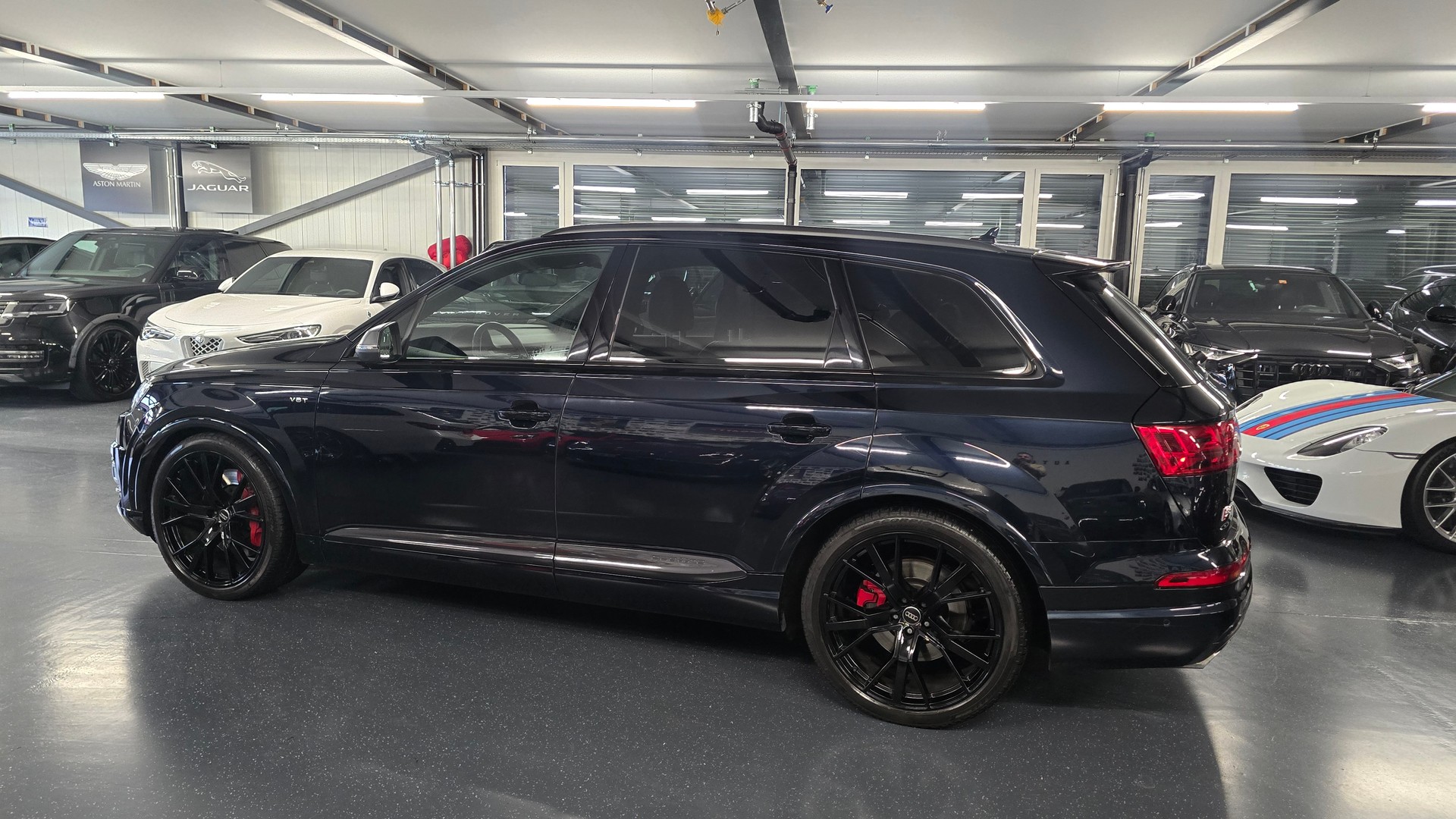 AUDI SQ7 4.0 TDI quattro tiptronic-image-8