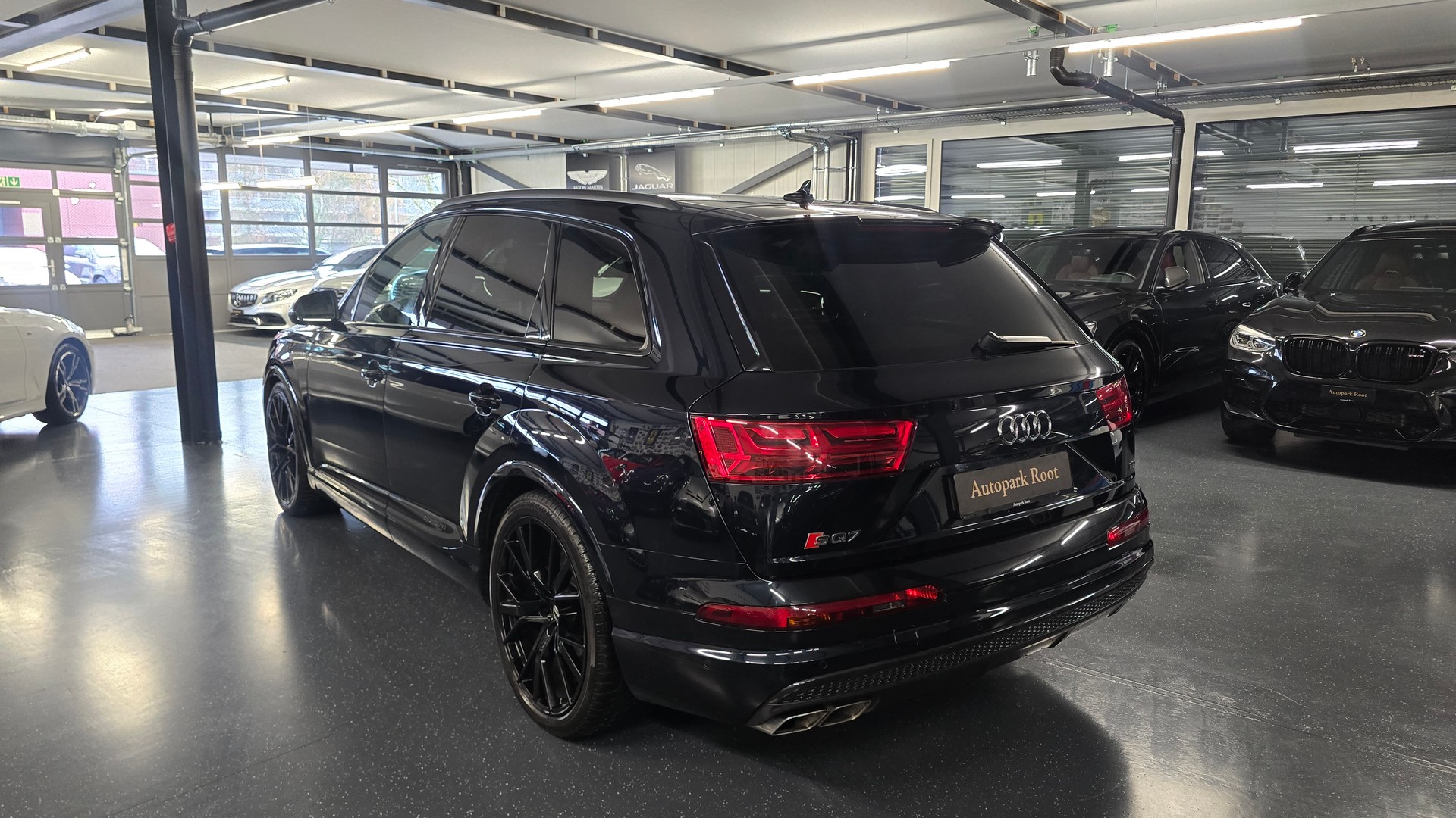 AUDI SQ7 4.0 TDI quattro tiptronic-image-6