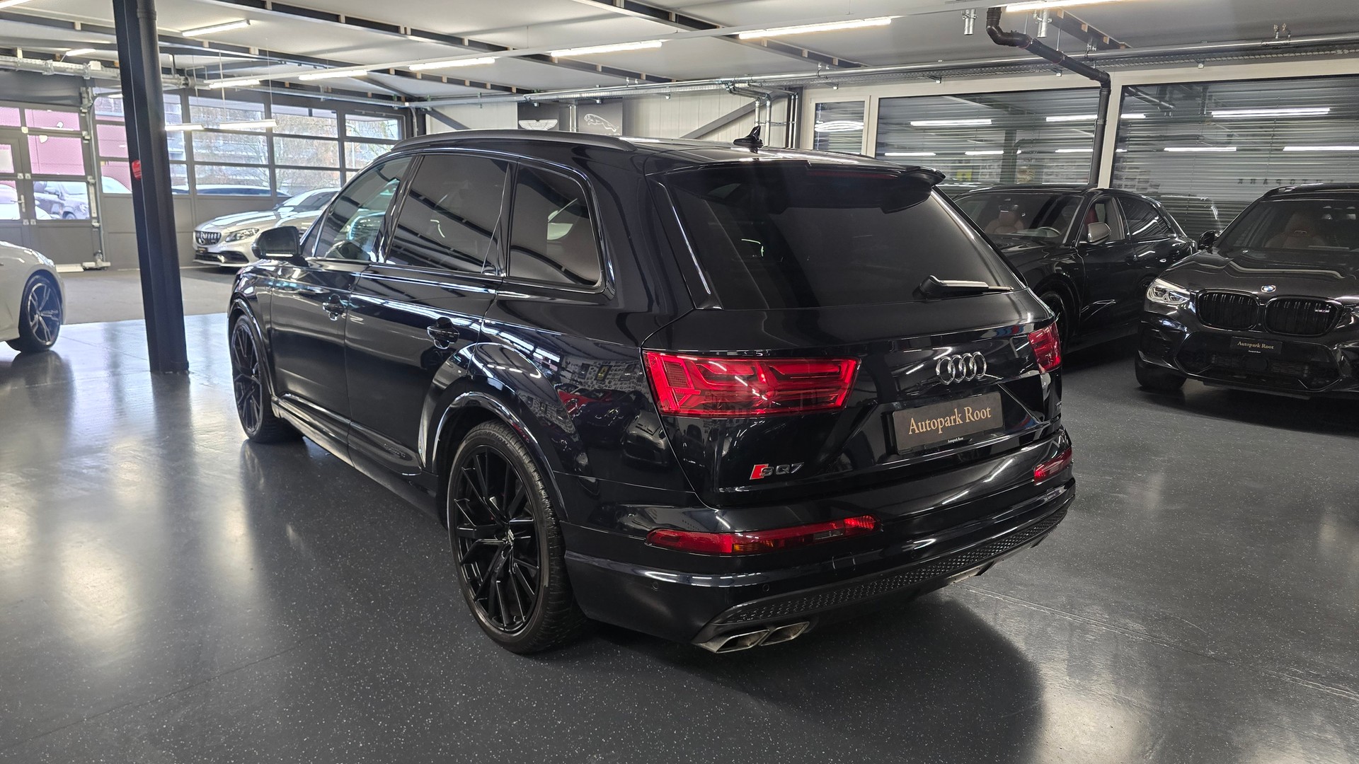 AUDI SQ7 4.0 TDI quattro tiptronic-image-7