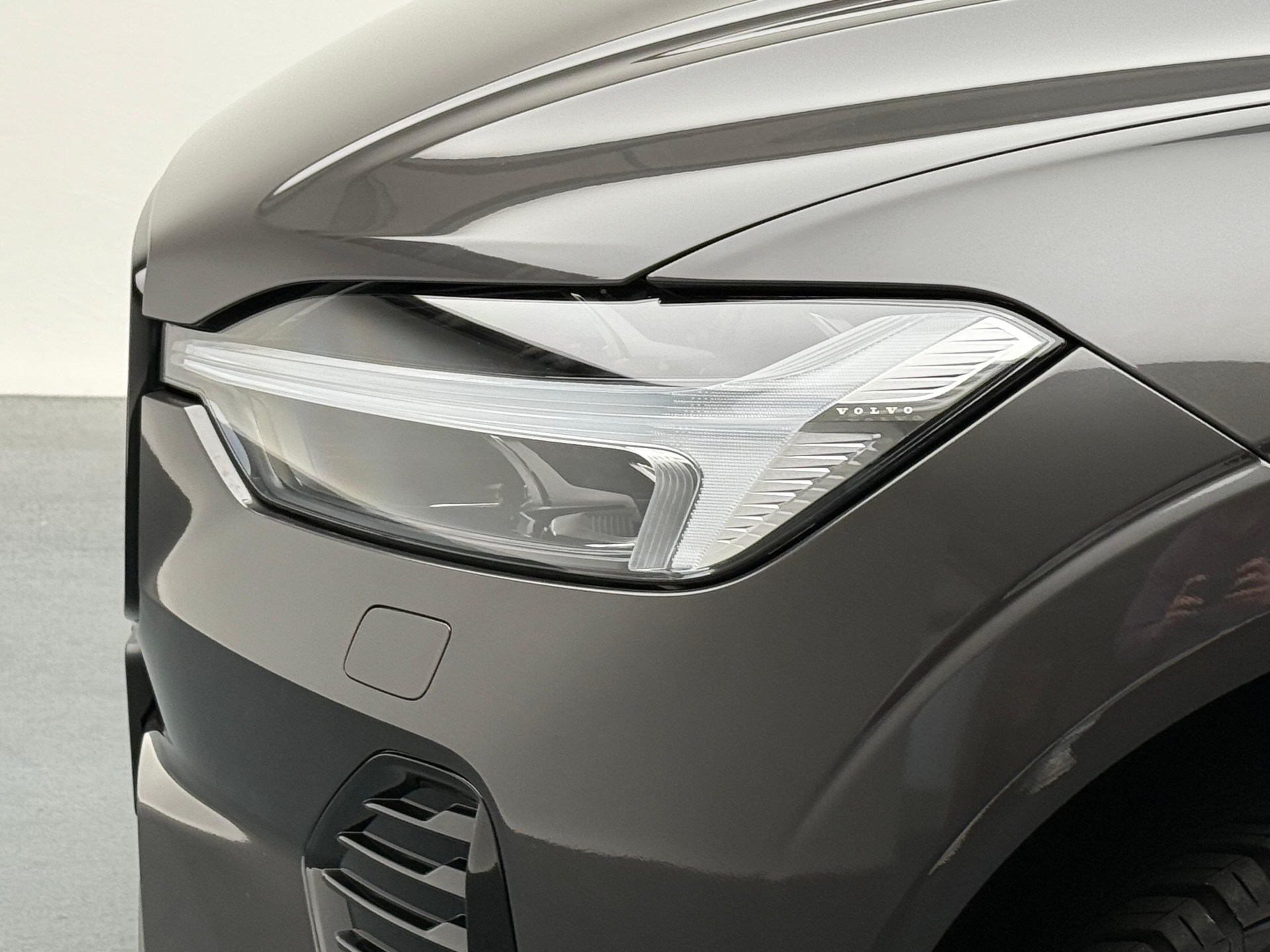 VOLVO XC60 2.0 T8 TE Plus Dark eAWD-image-3