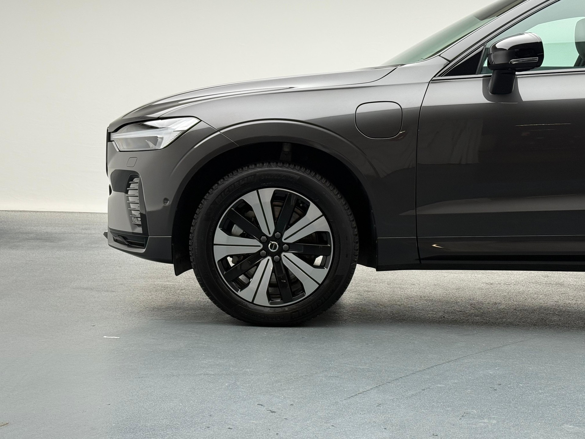 VOLVO XC60 2.0 T8 TE Plus Dark eAWD-image-4