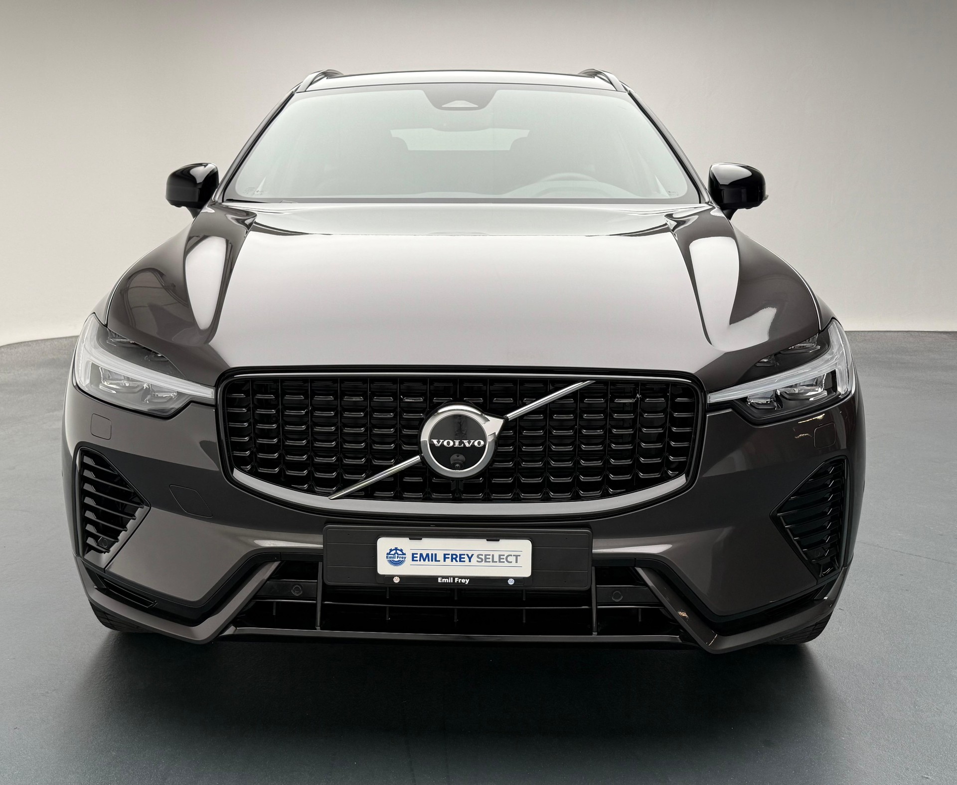 VOLVO XC60 2.0 T8 TE Plus Dark eAWD-image-2