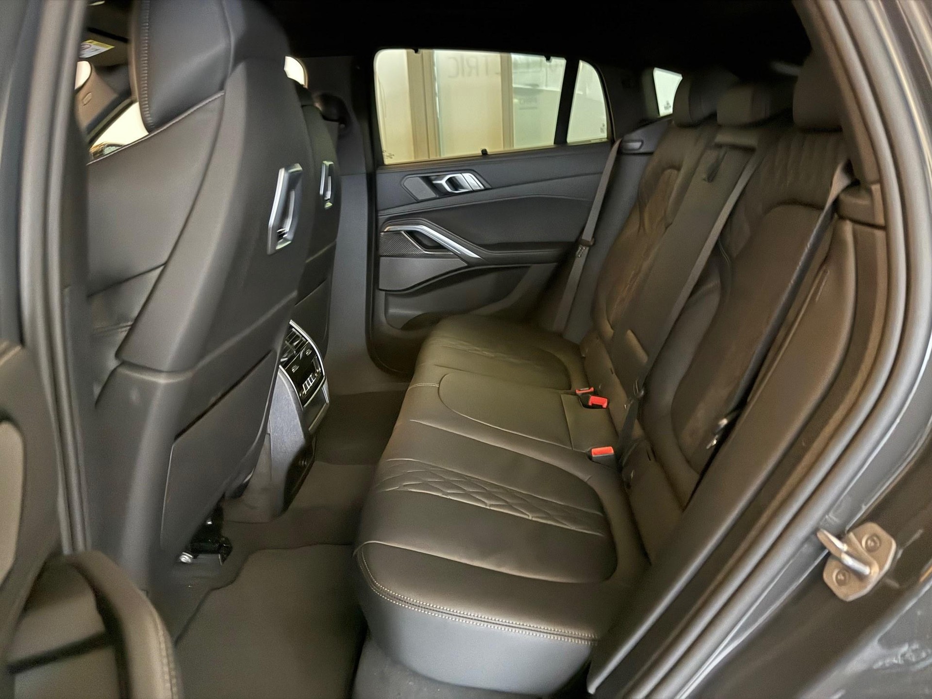 BMW X6 30d xDrive-image-10
