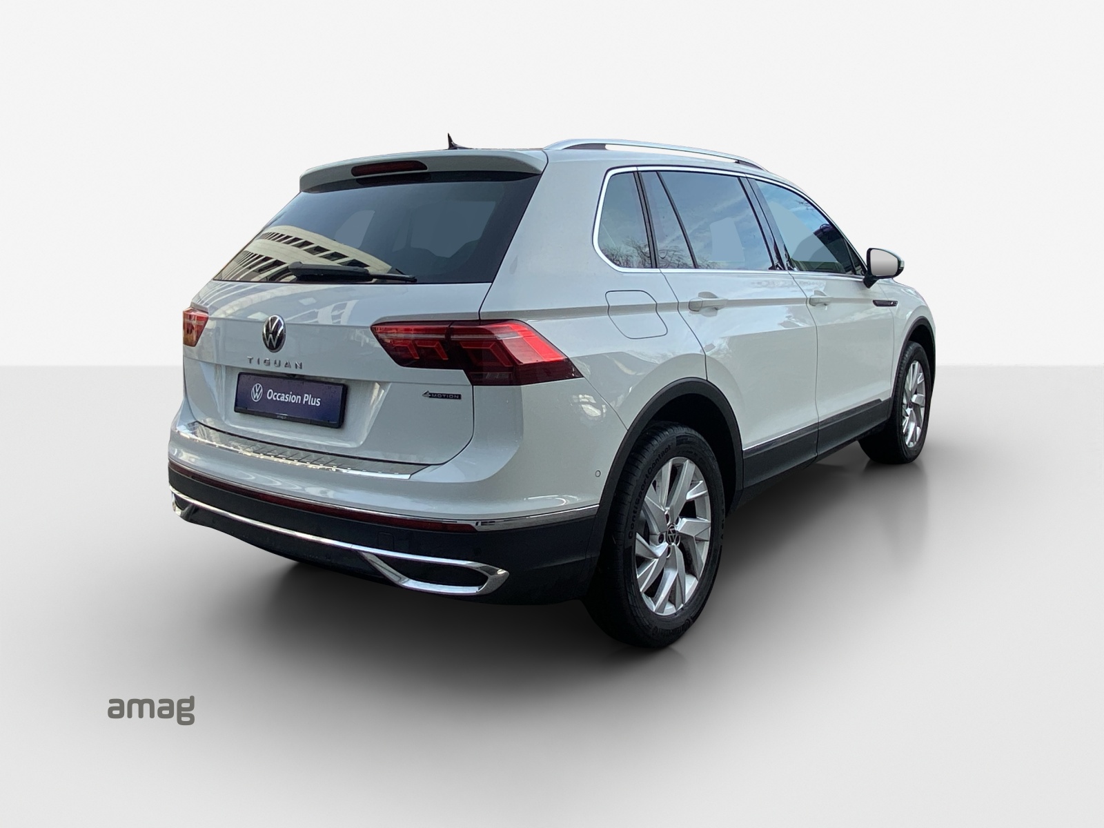 VW Tiguan 2.0 TDI SCR Elegance 4Motion DSG-image-4
