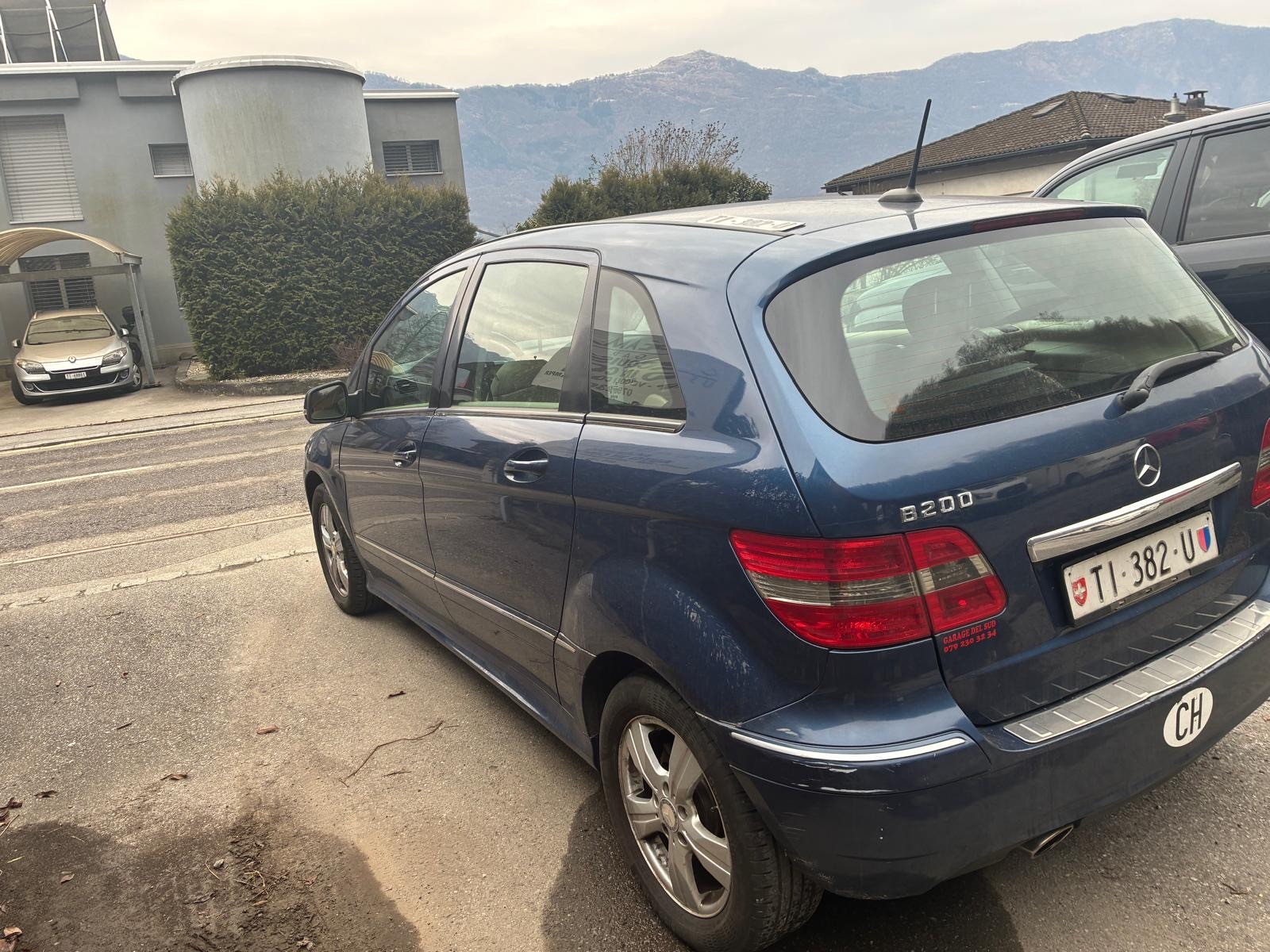 MERCEDES-BENZ B 200 Autotronic-image-9
