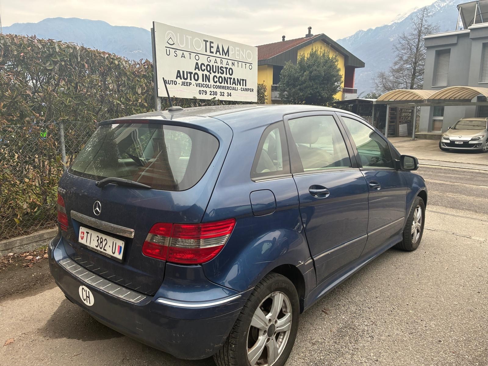 MERCEDES-BENZ B 200 Autotronic-image-8