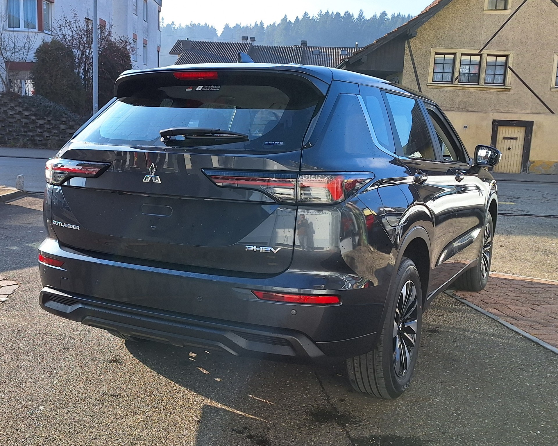 MITSUBISHI Outlander PHEV Inform Helvetia (137)-image-2