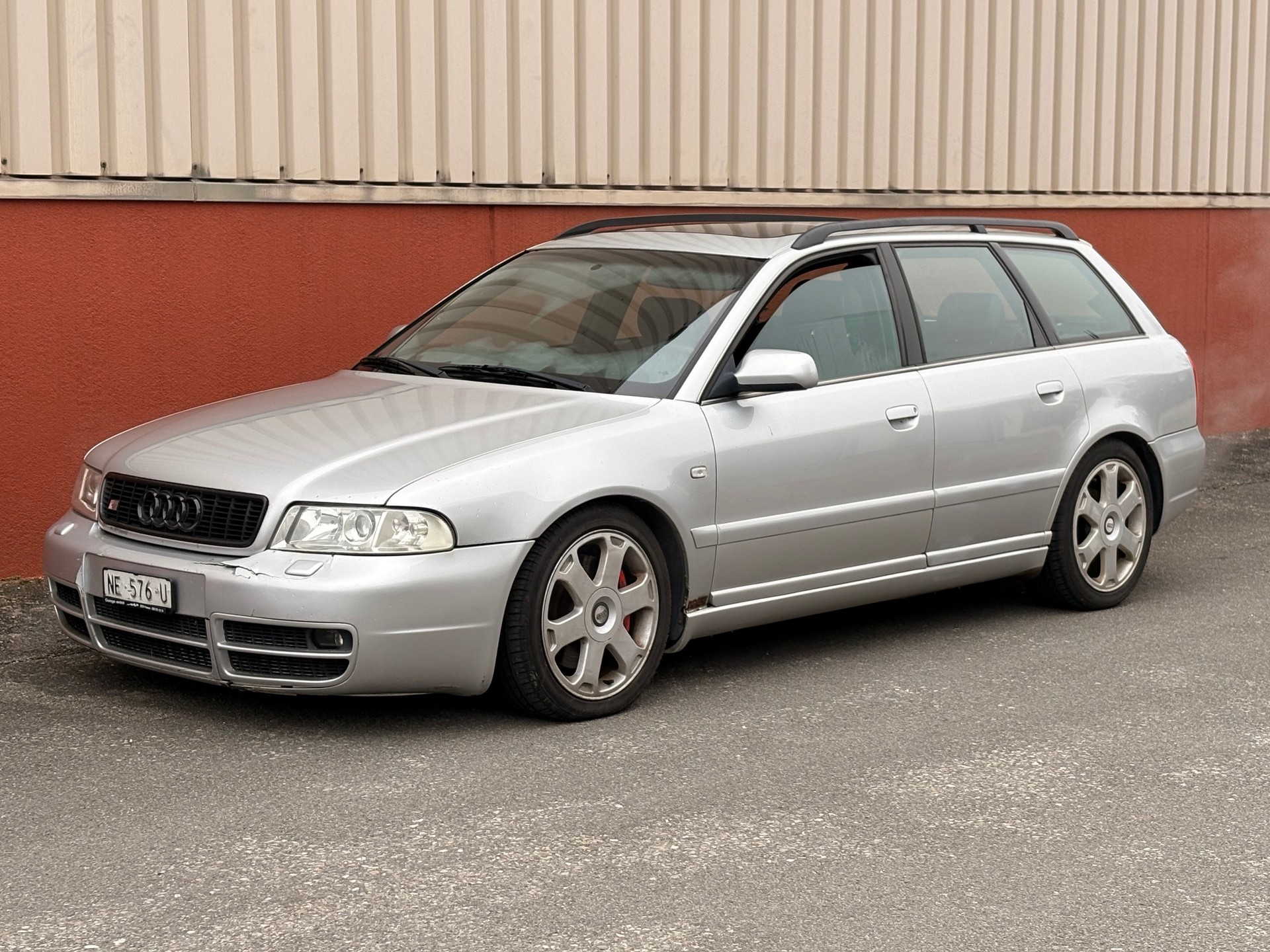 AUDI S4 Avant quattro-image-0
