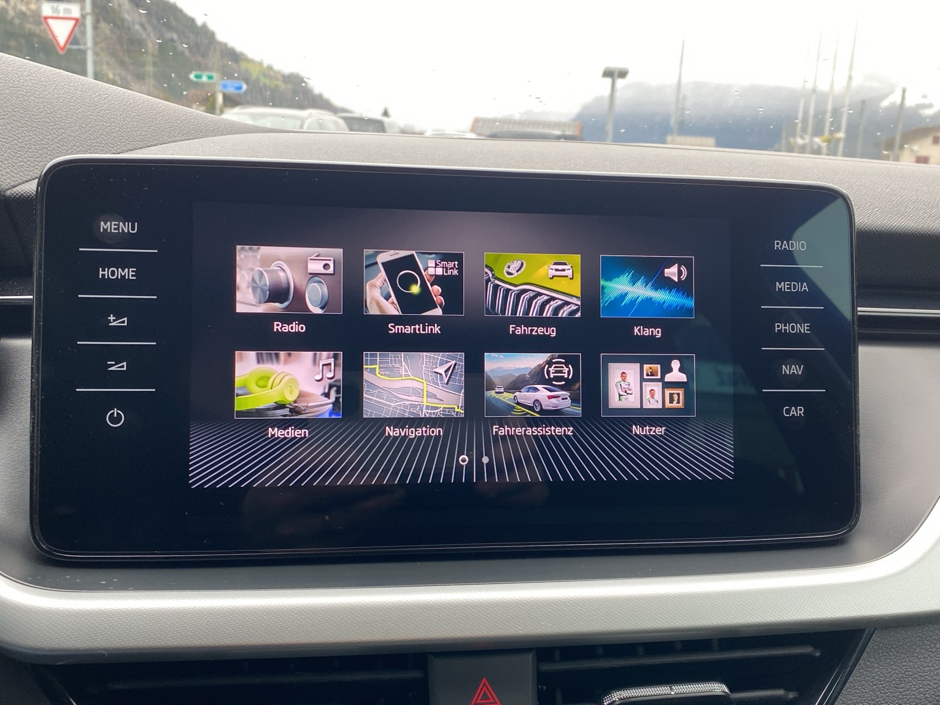 SKODA Scala 1.0 TSI Ambition DSG-image-14