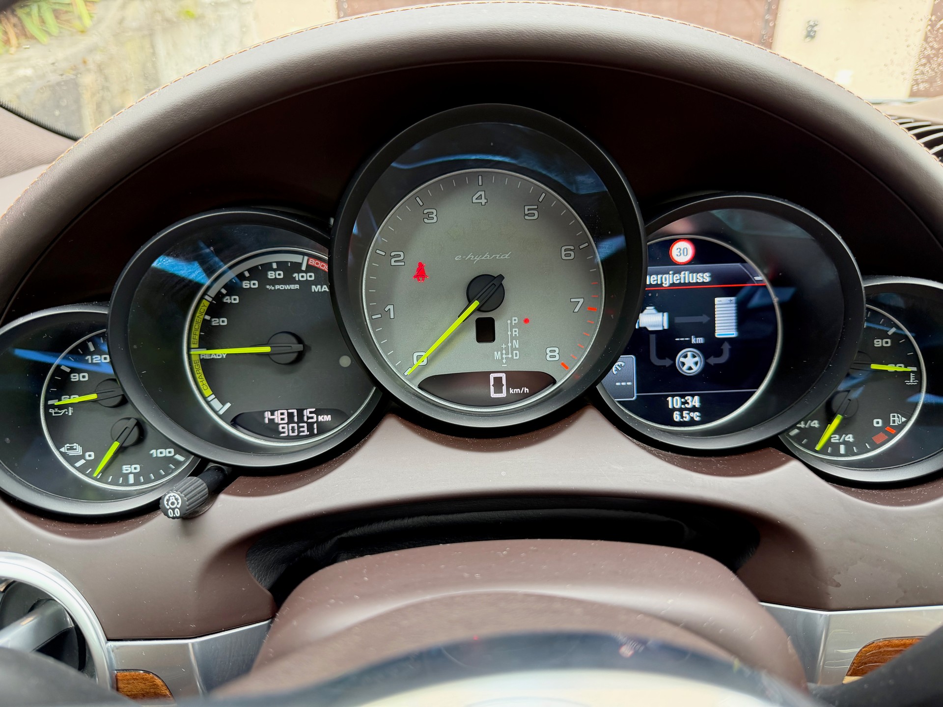 PORSCHE Cayenne S E-Hybrid-image-9