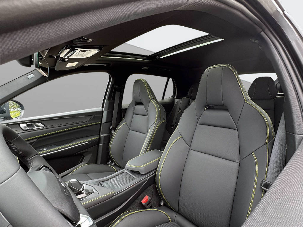 LYNK & CO 01 1.5 PHEV More-image-7