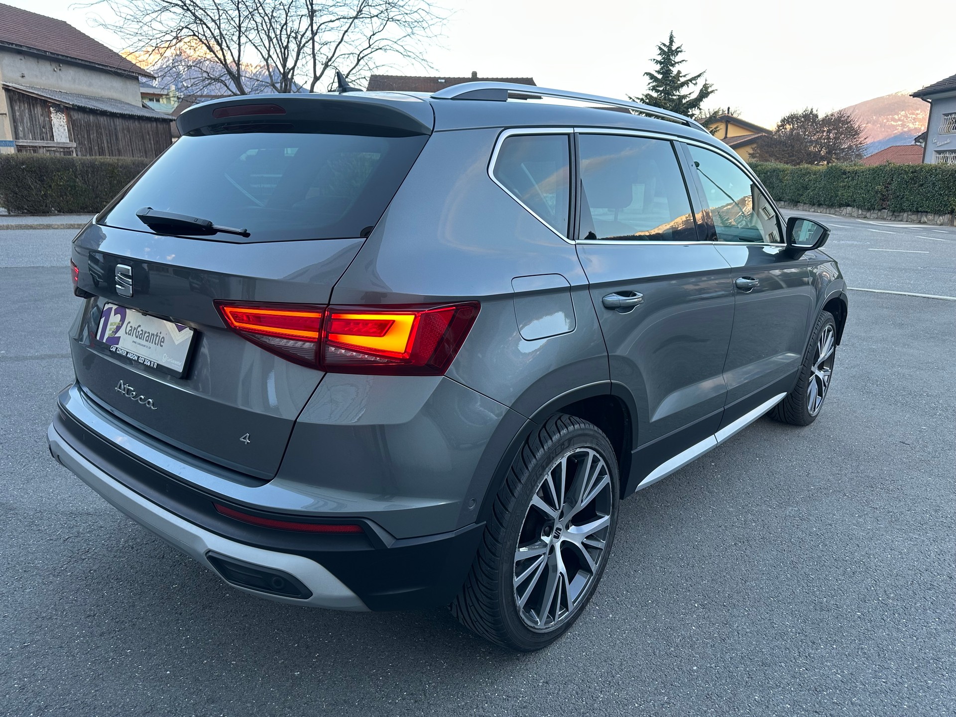SEAT Ateca 2.0 TSI Hola Xperience DSG 4Drive-image-1