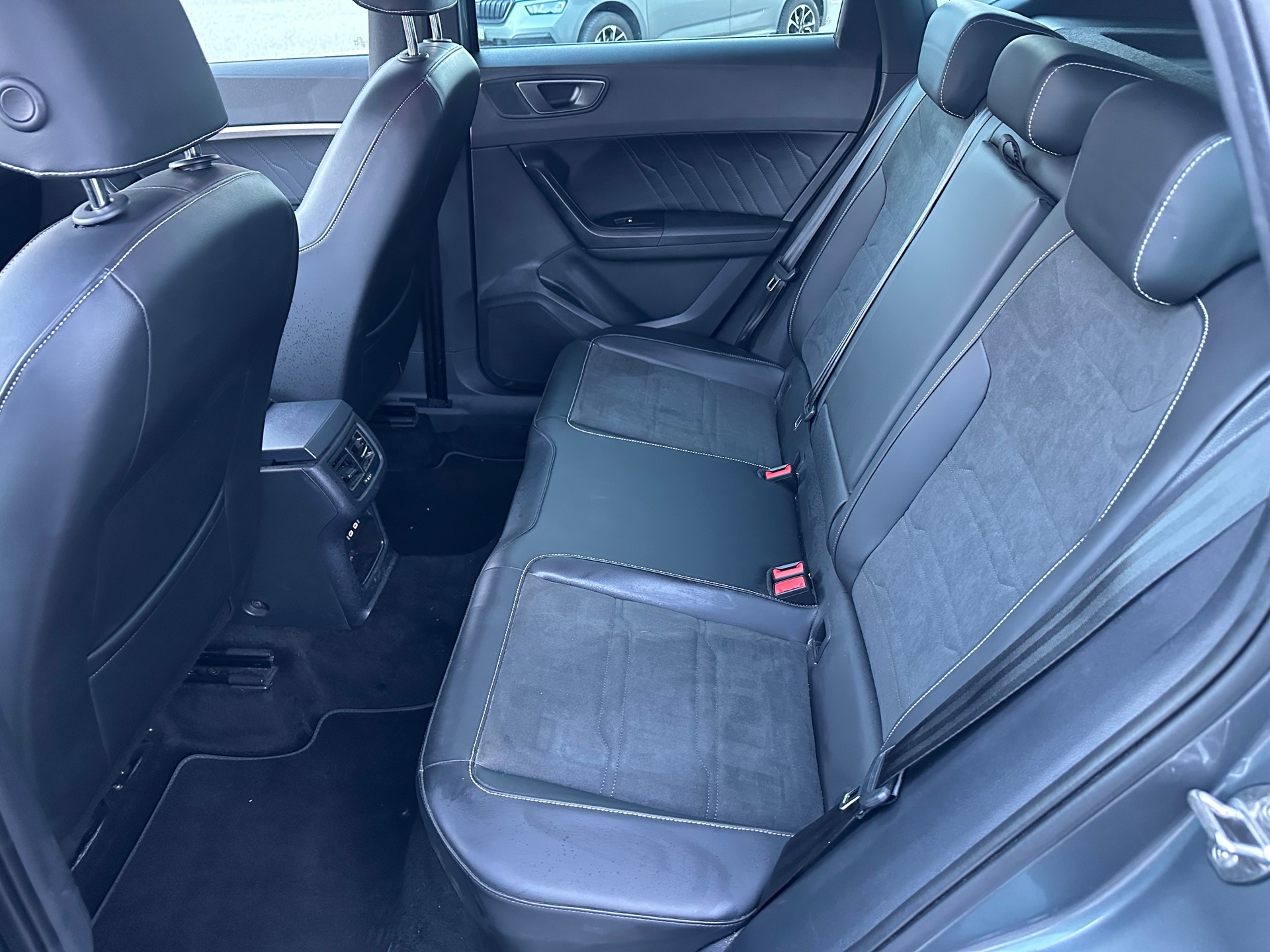 SEAT Ateca 2.0 TSI Hola Xperience DSG 4Drive-image-9